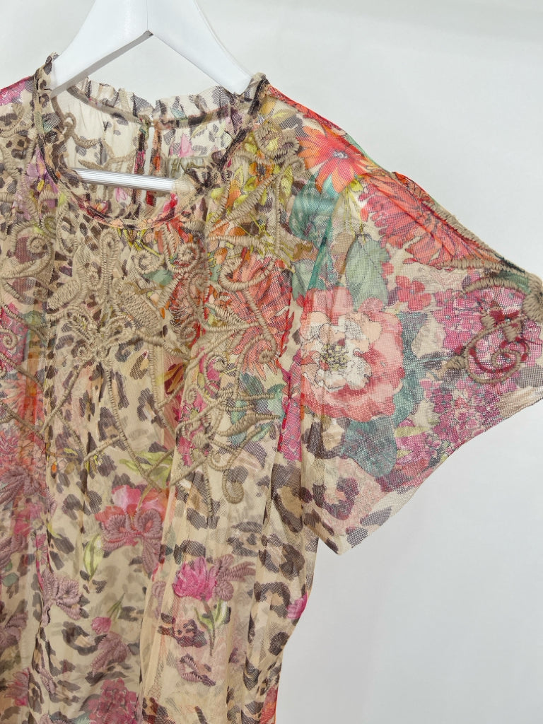 JOHNNY WAS Size L Beige Print Women's Blouse