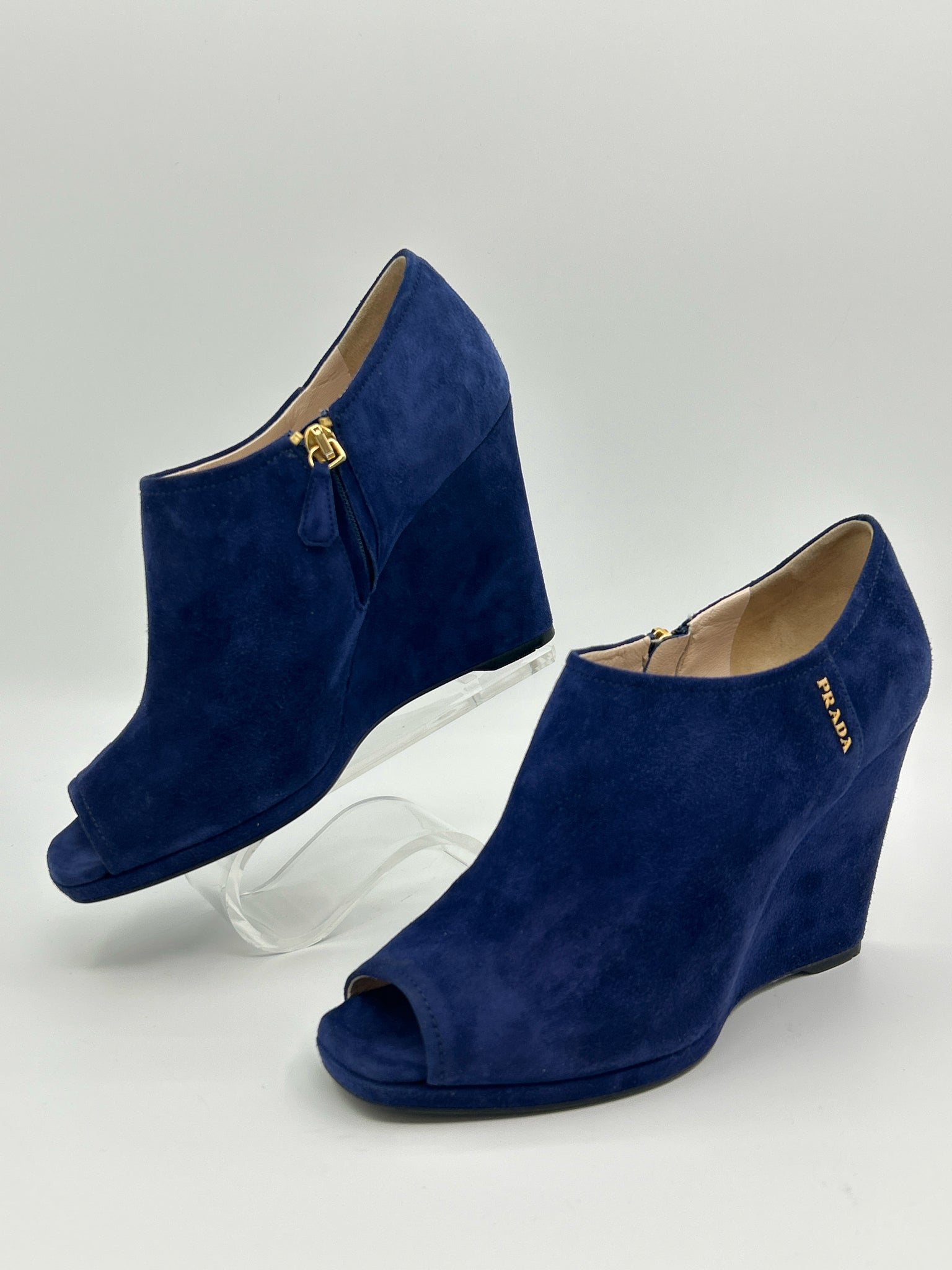 PRADA Size 38 Navy Women Booties