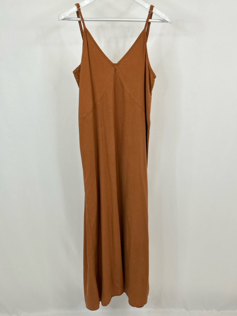 QUINCE Size S Brown Women's Dress