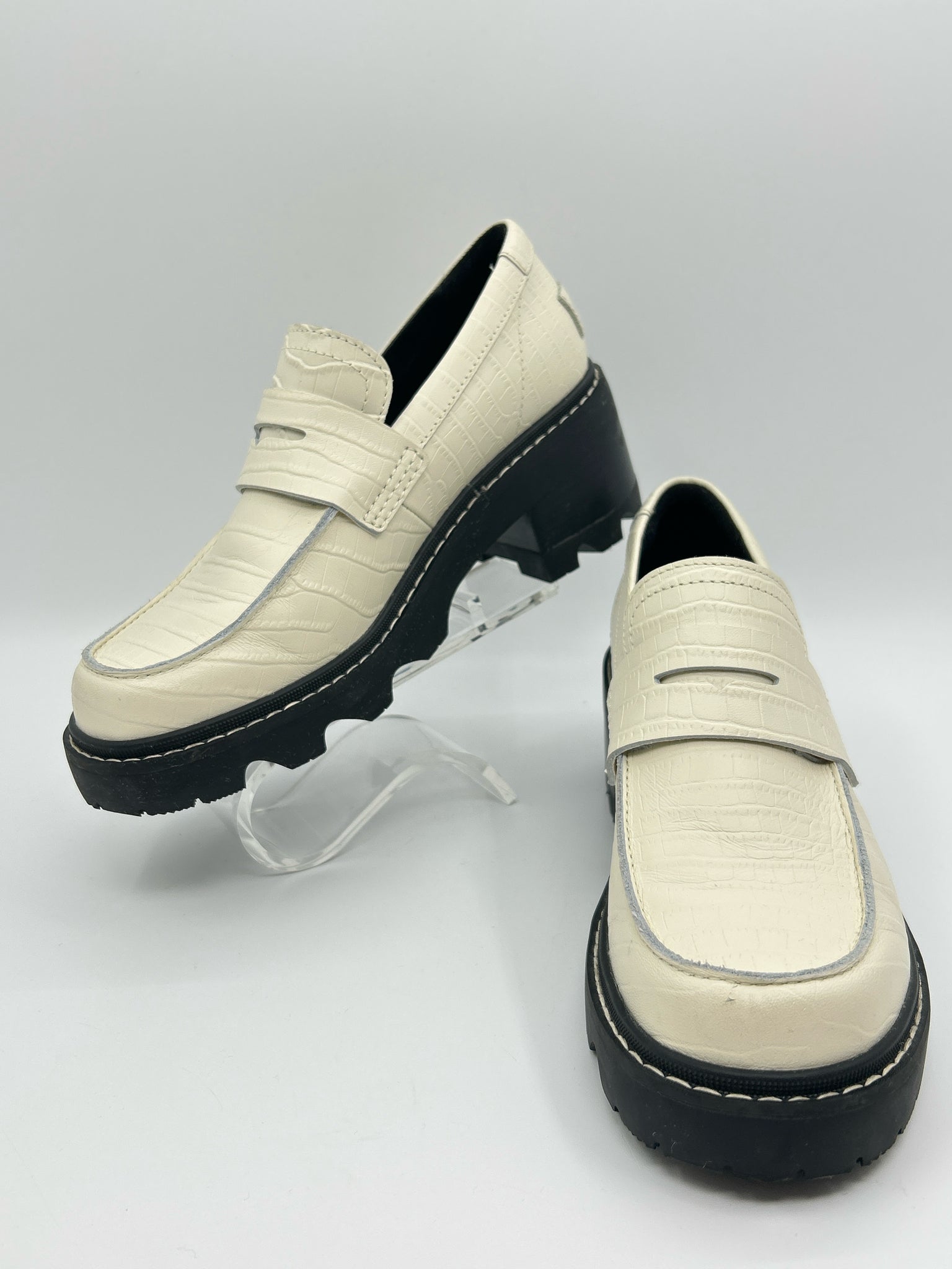 SOREL Size 7.5 Chalk Women Loafer