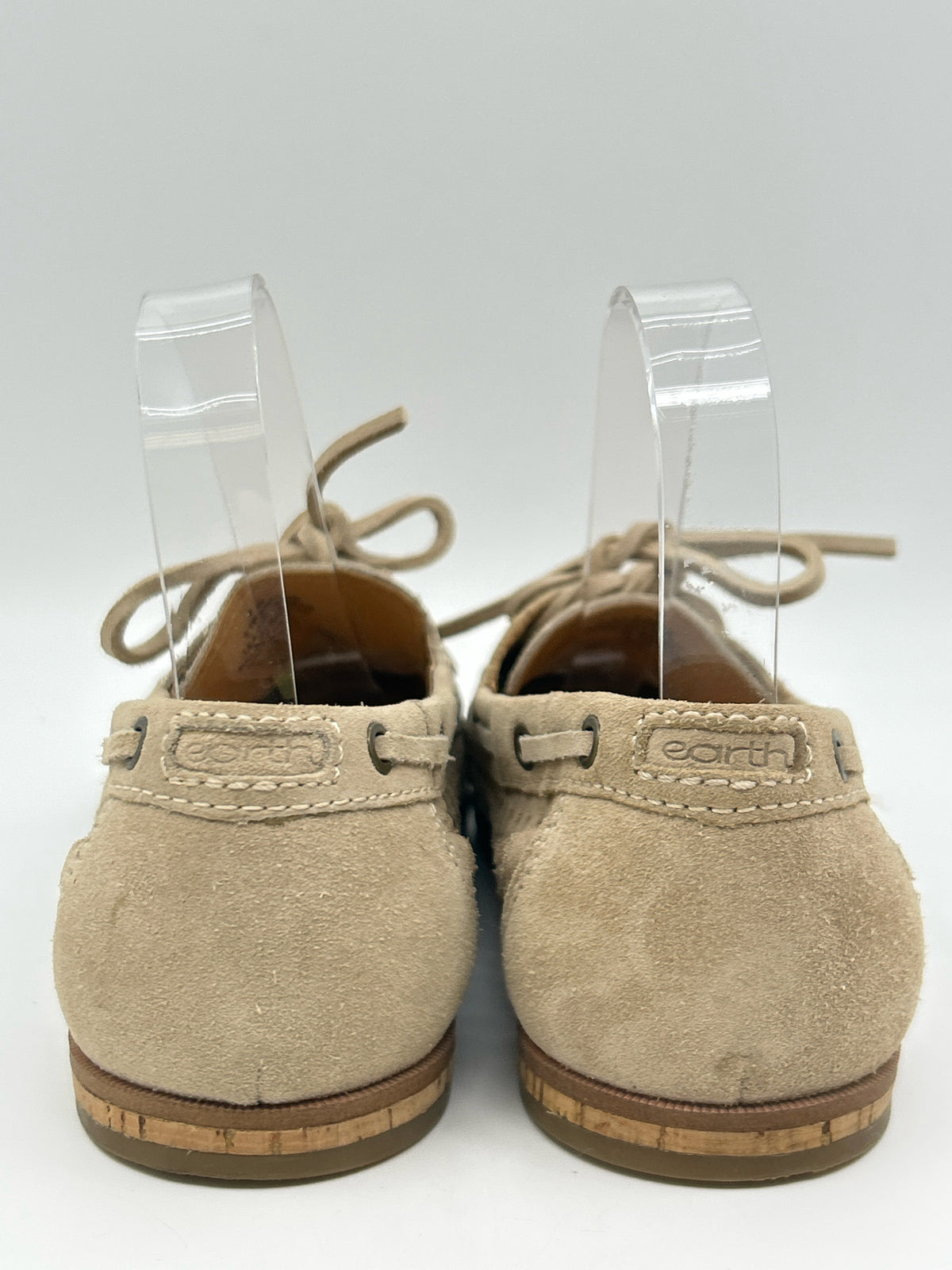 EARTH Size 8.5M Taupe Women Loafer