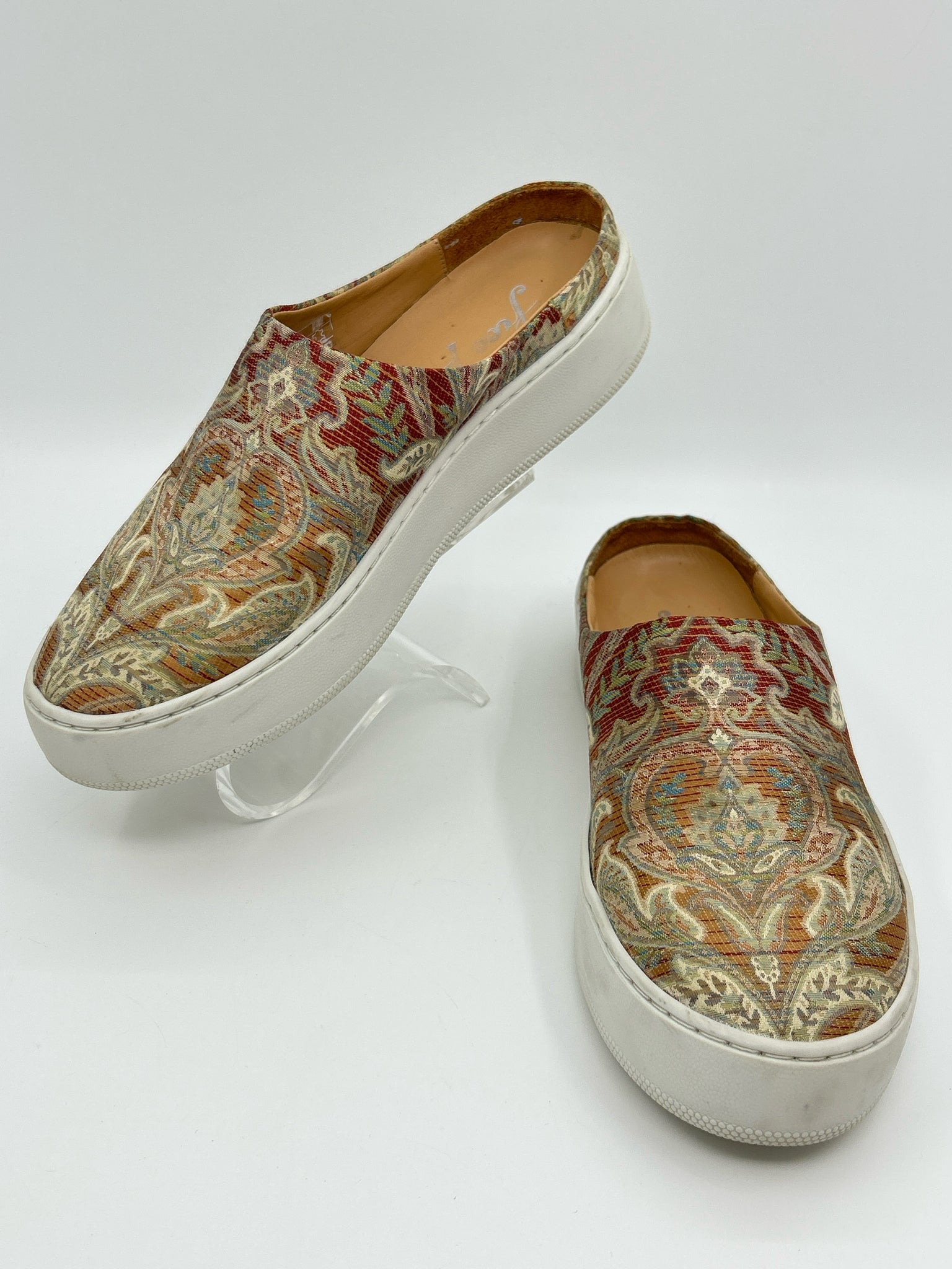 FREE PEOPLE Size 8 Orange Print Women's Shoes