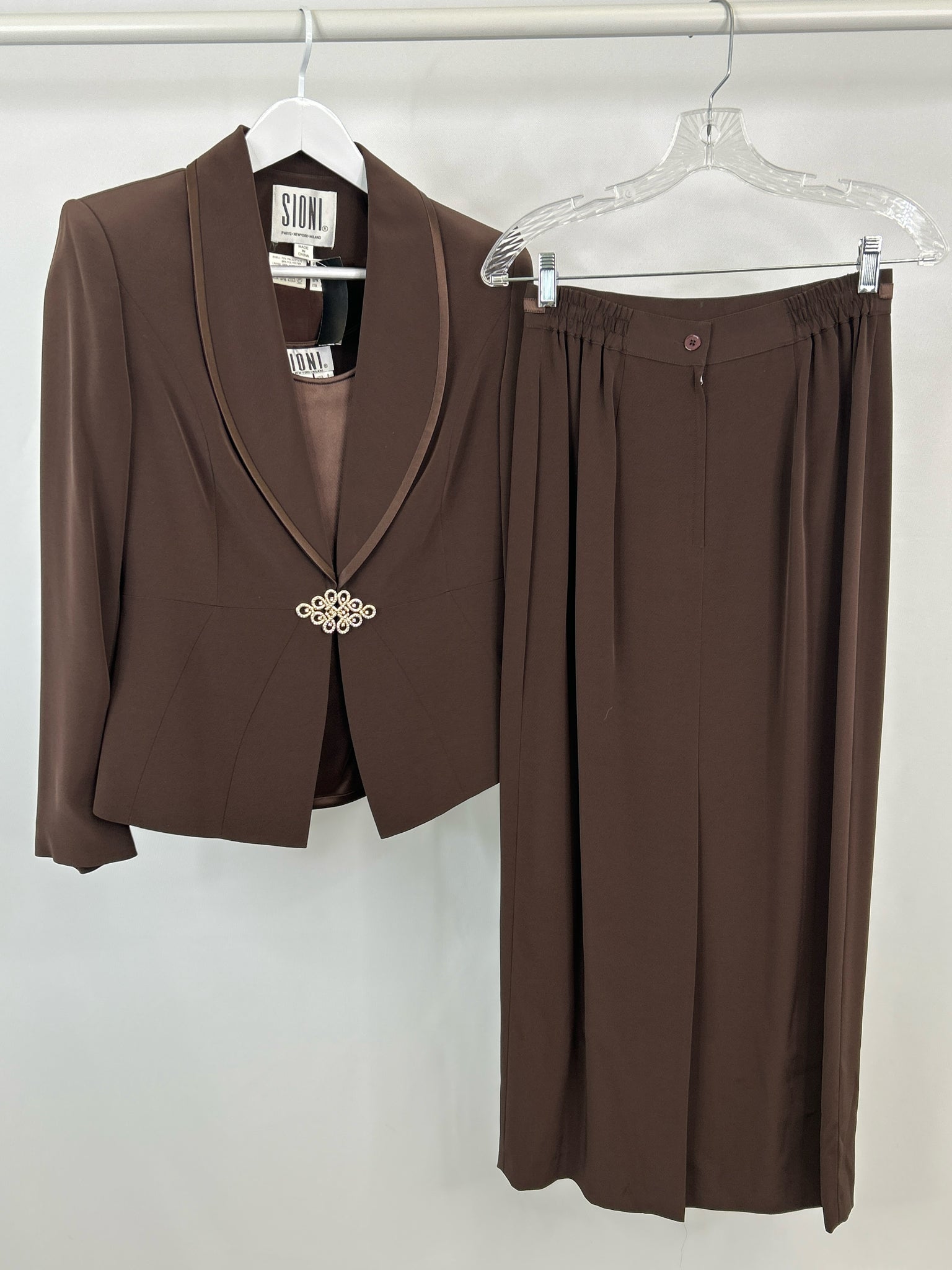 SIONI Size 8 Brown Women 3-Piece w/Skirt NWT