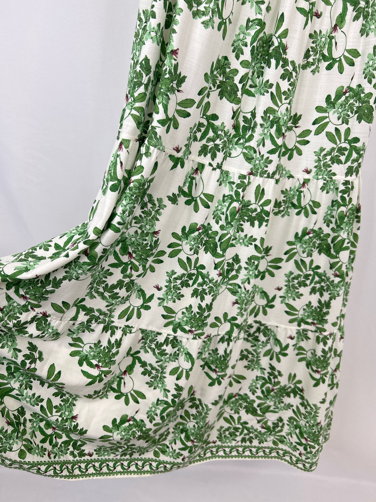 MAX STUDIO Size M WHITE & GREEN Women Dress