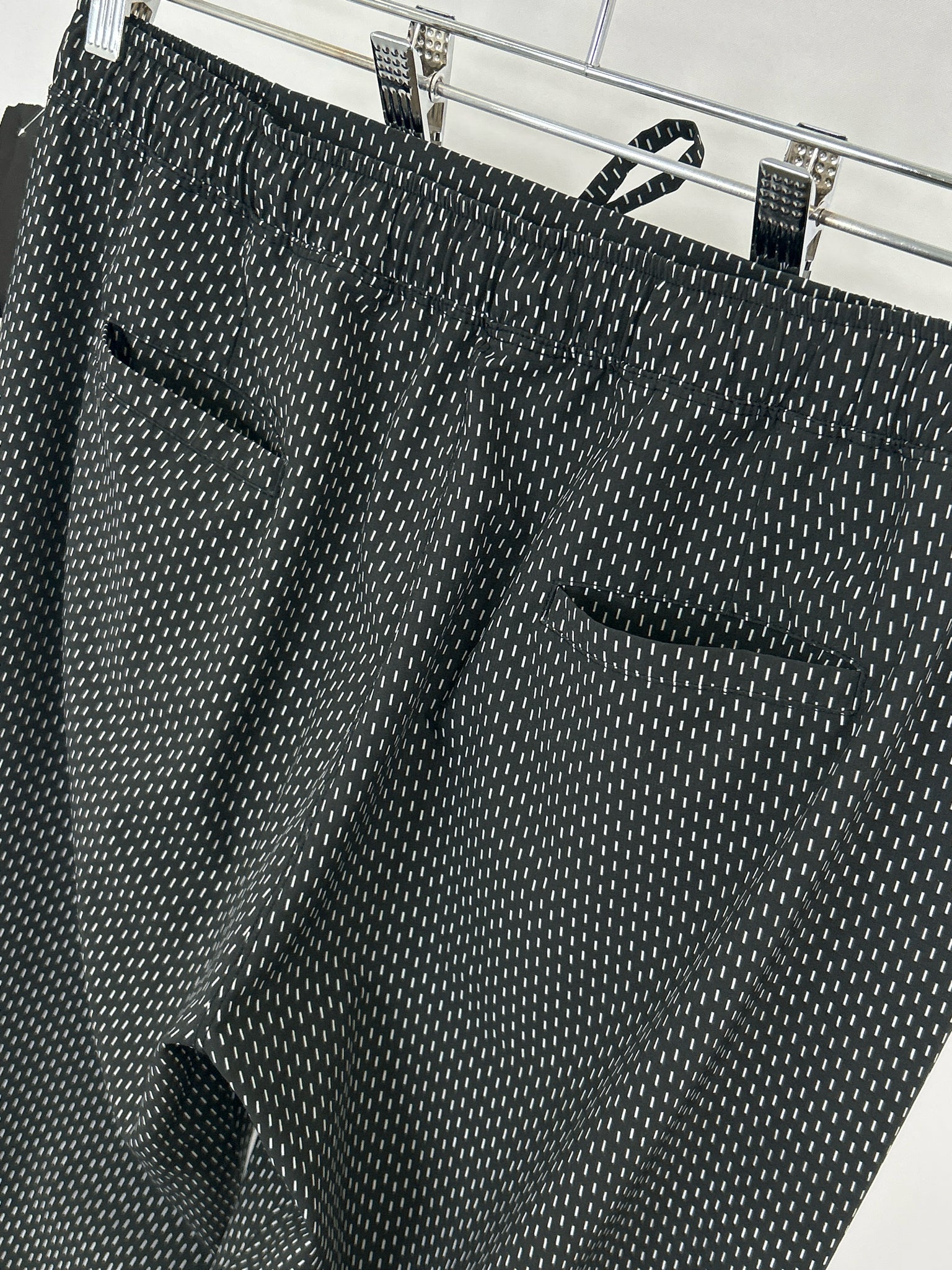 Albion Size L Black and White Women Pants