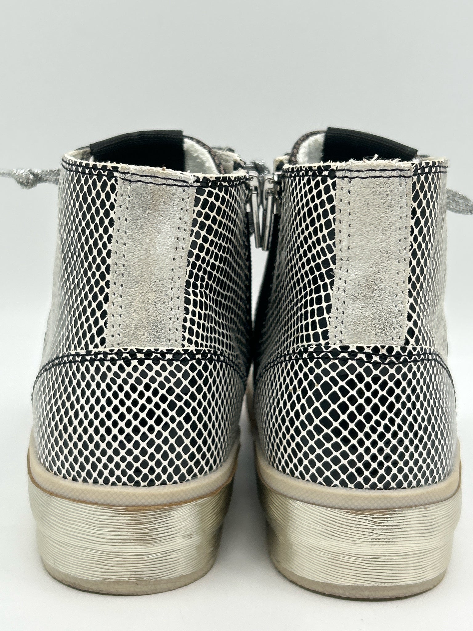 DOLCE VITA Size 6.5 BRONZE Women Sneakers