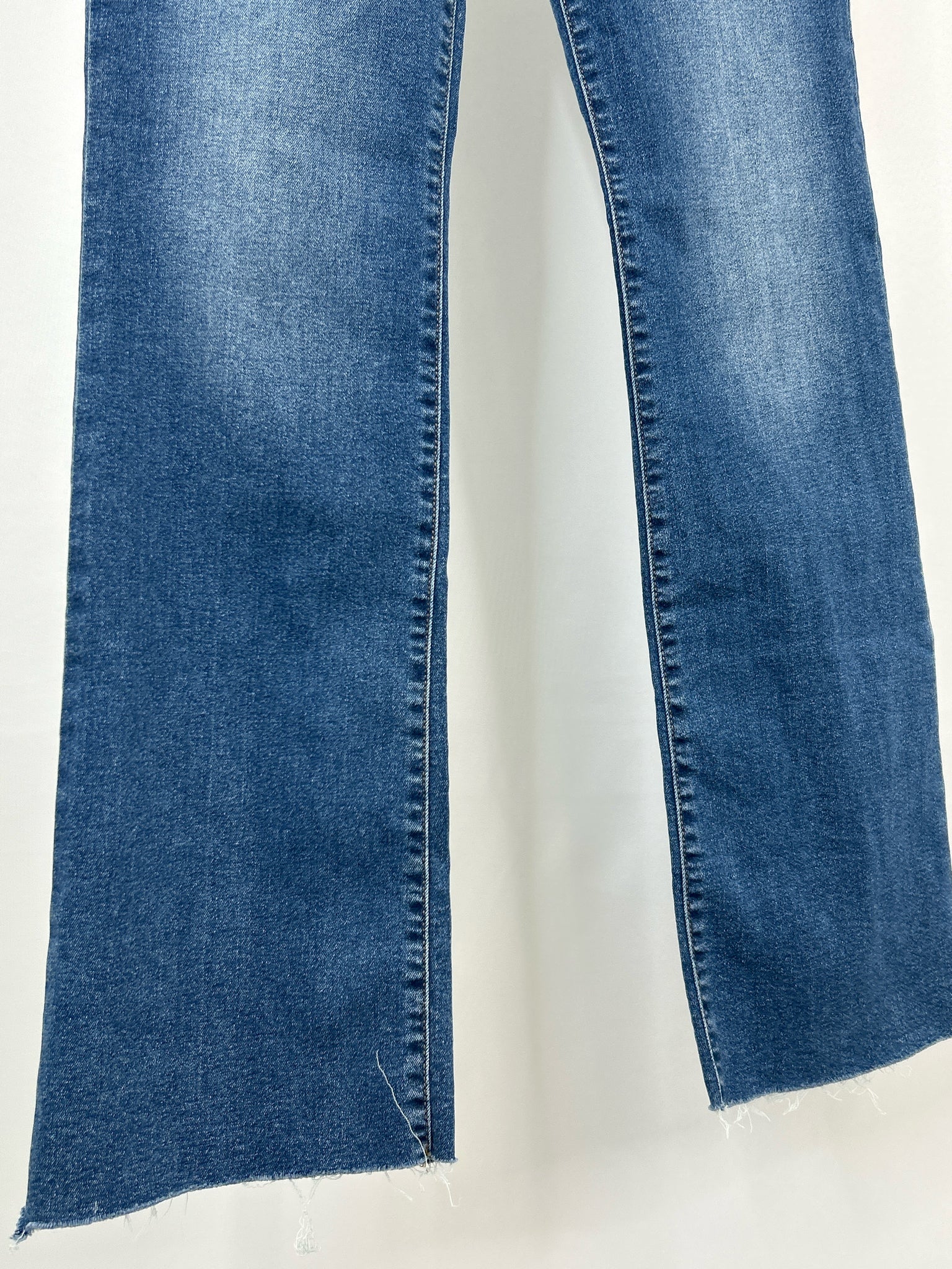JOES Size 6/28 BLUE DENIM Women jeans