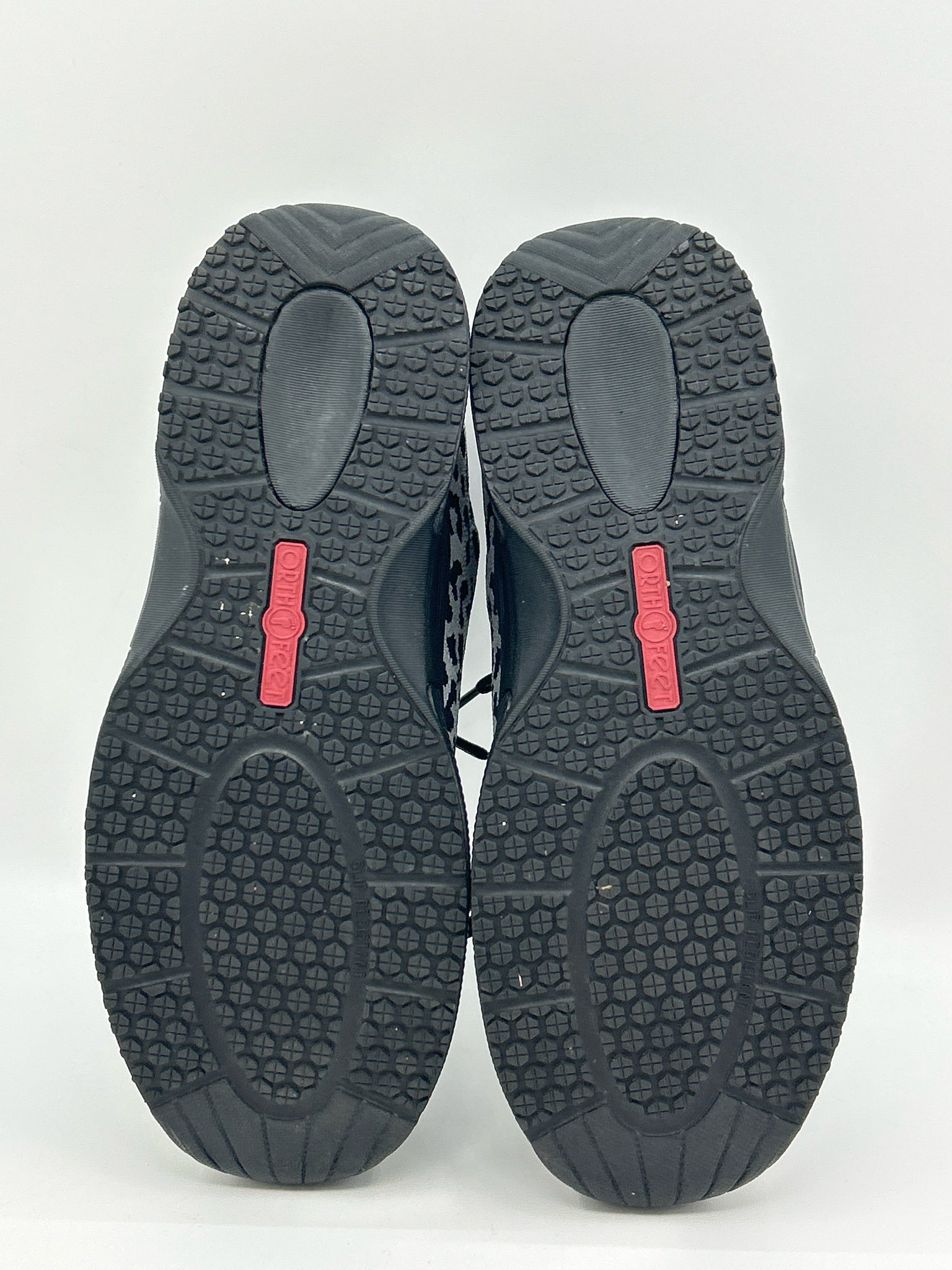 ORTHOFEET Size 9.5 GRAY AND BLACK Women Sneakers