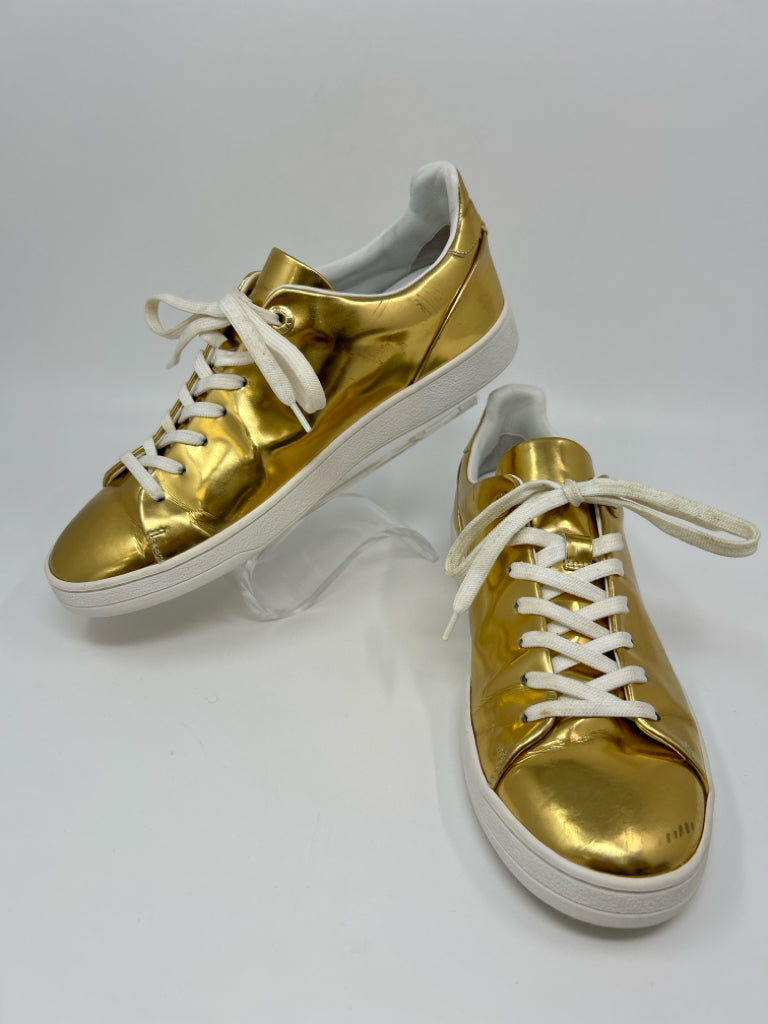 LOUIS VUITTON Women Size 37.5 Metallic Gold Frontrow Sneakers