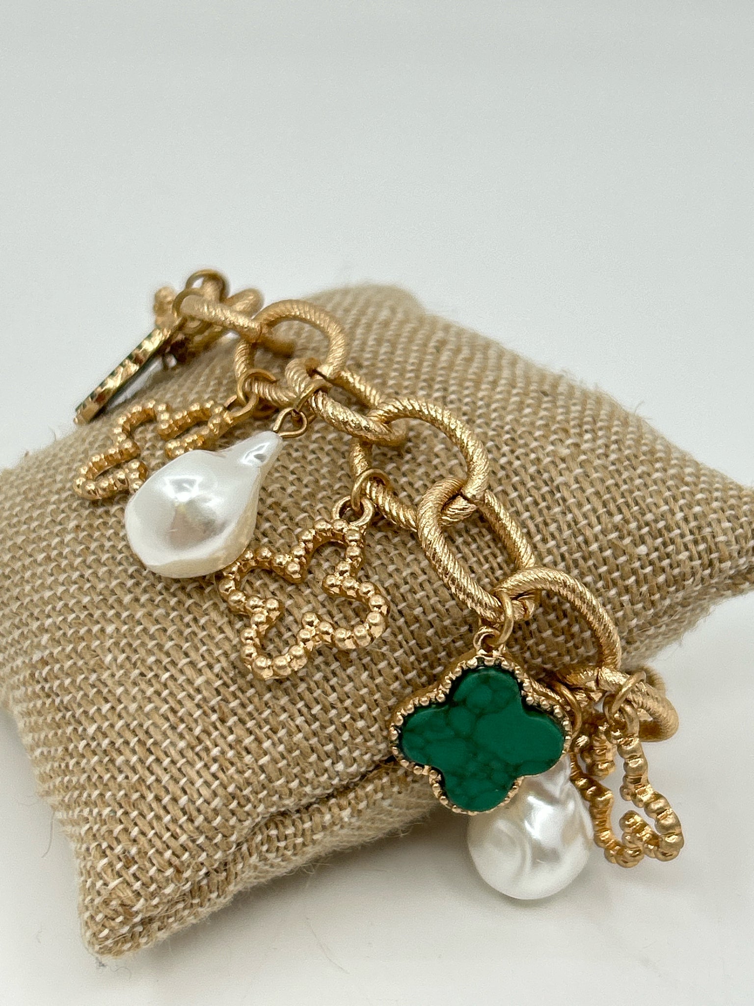SOUTHERN LIVING Gold Bracelet NWOT