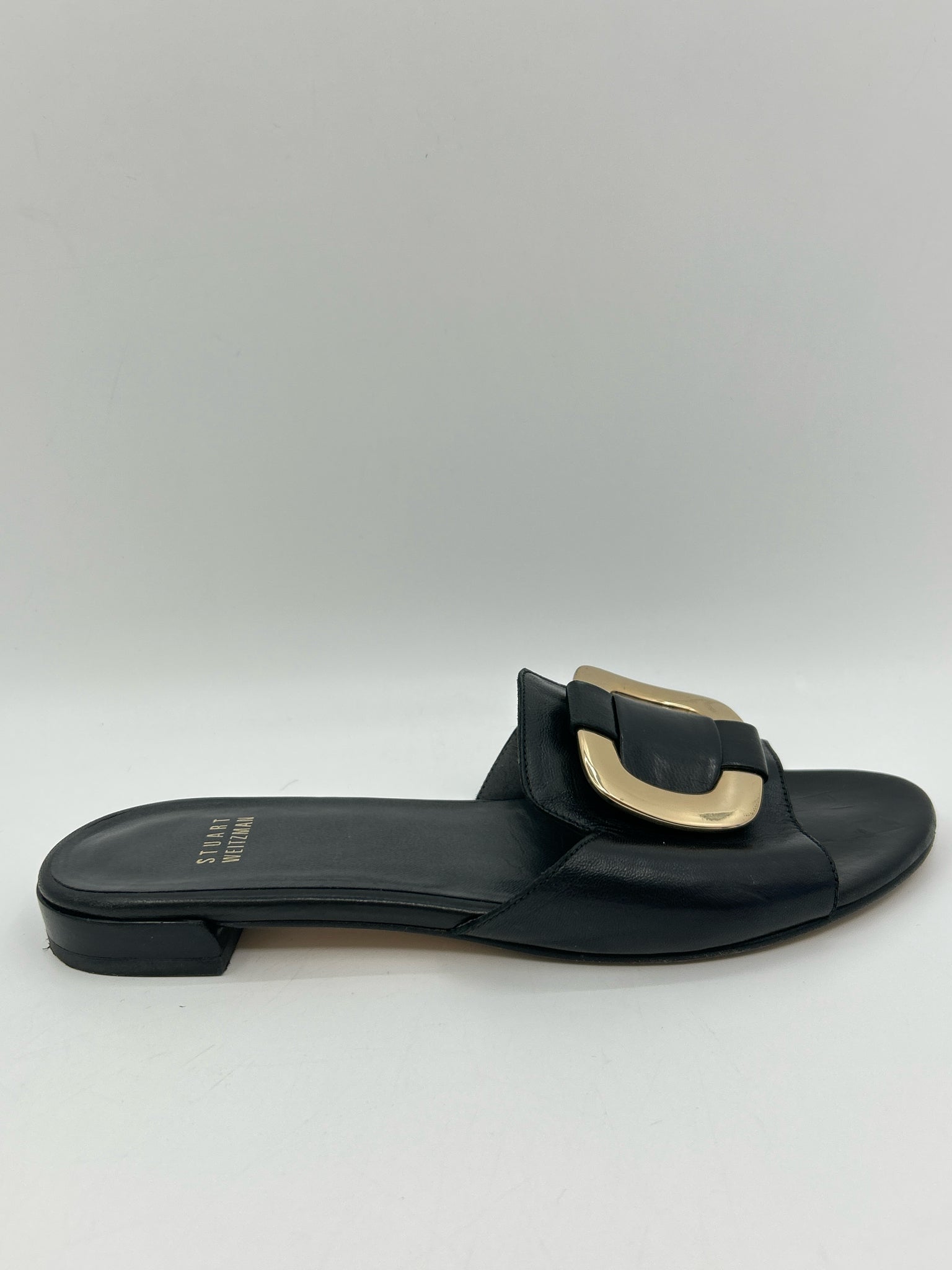 STUART WEITZMAN Size 7.5M Black Women Sandal