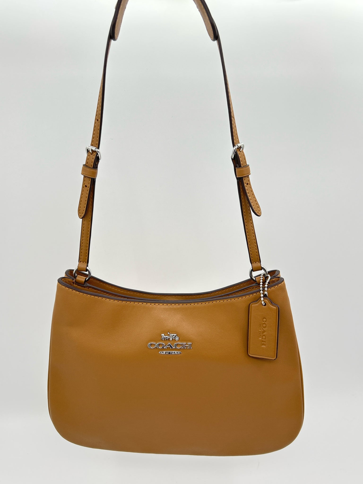 COACH NWOT Brown Women Purse