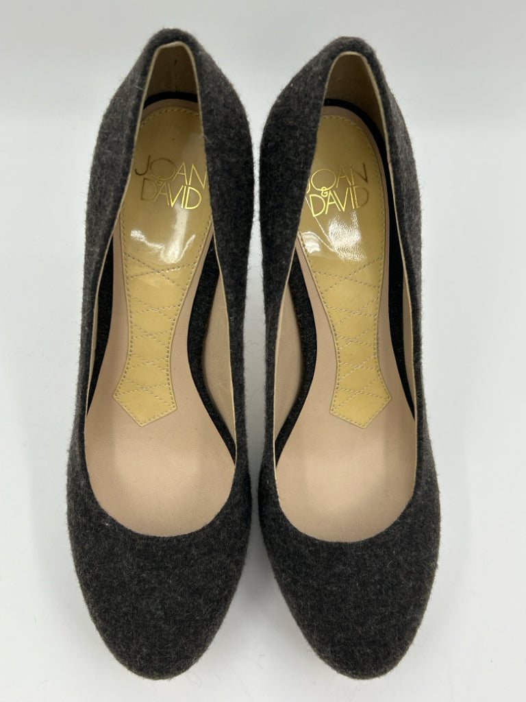 JOAN & DAVID Women Size 7M Charcoal Pumps