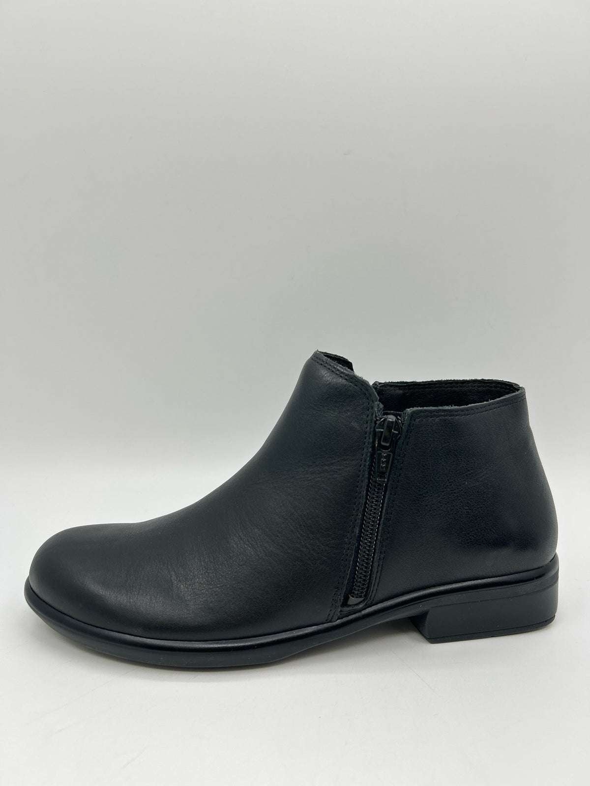 NAOT NIB Size 37 Black Women Booties