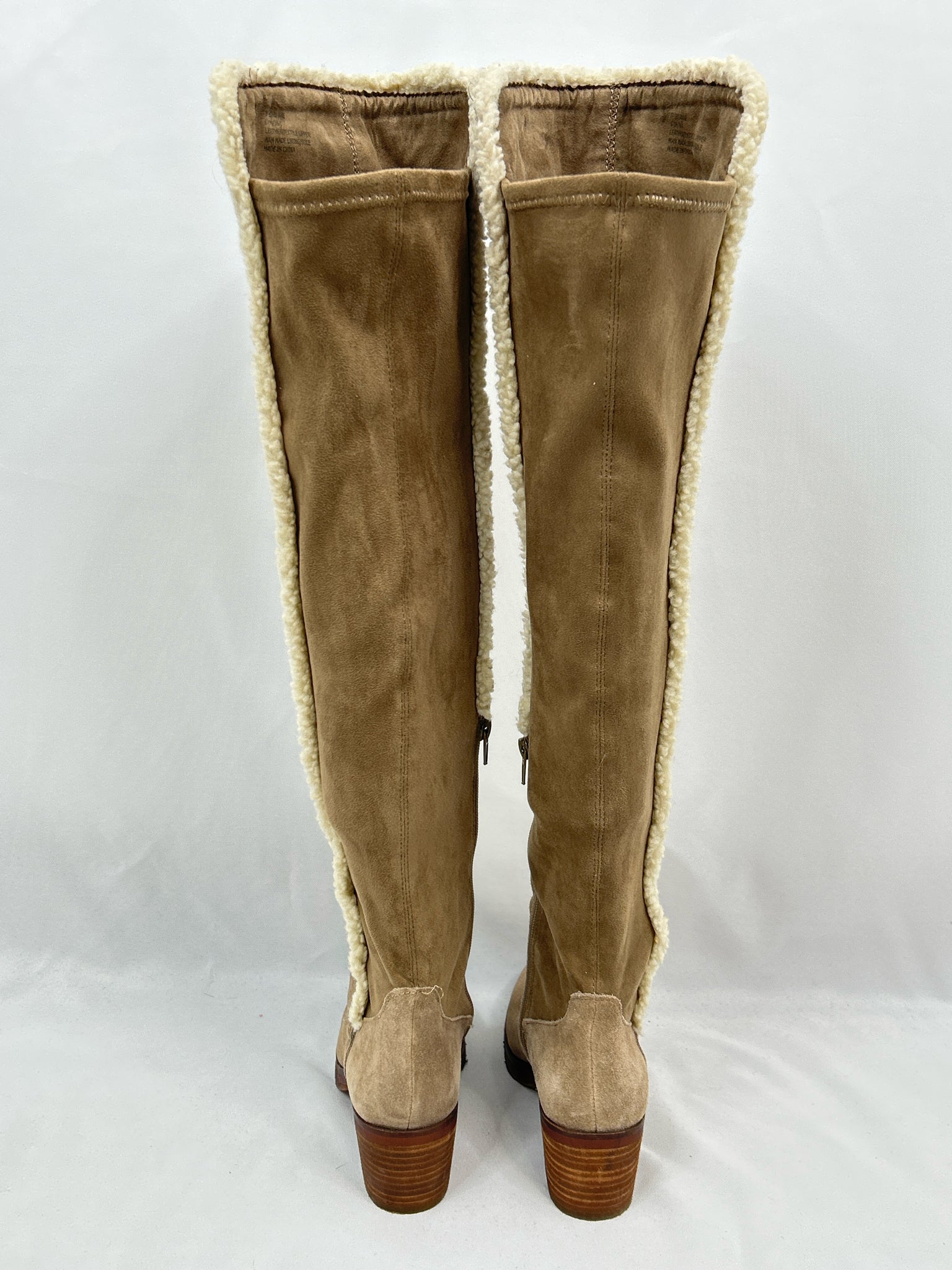VINCE CAMUTO Size 6.5M Taupe Women Boots