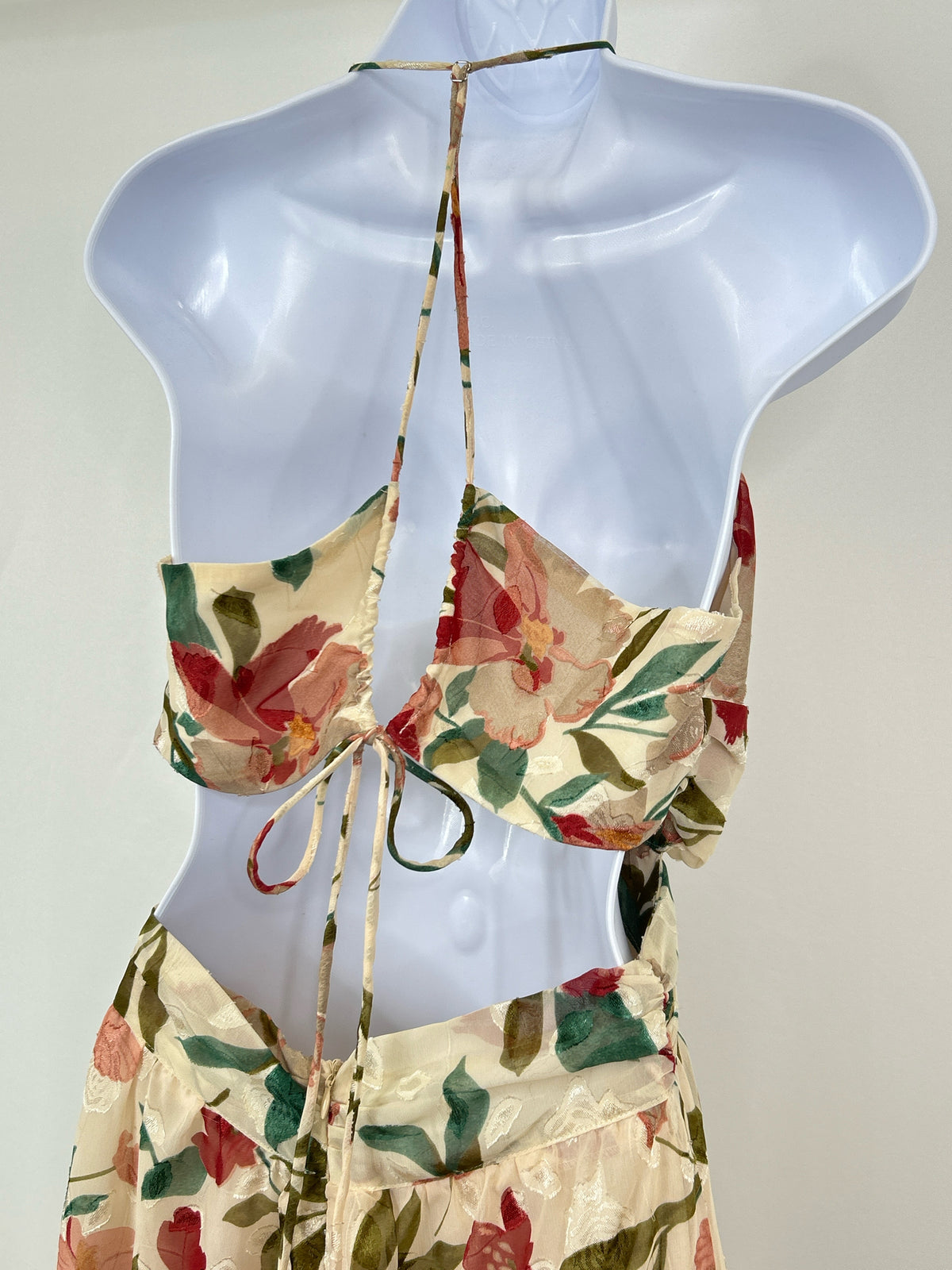 ASTR THE LABEL Size L Cream floral print Women Dress