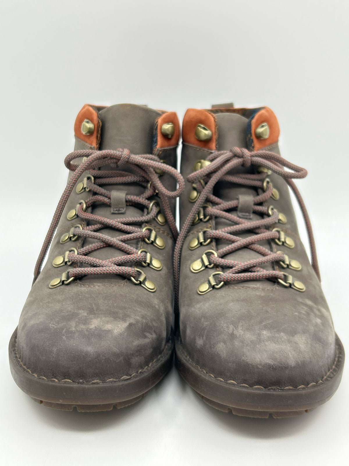 BORN Size 9.5M Taupe Women Booties