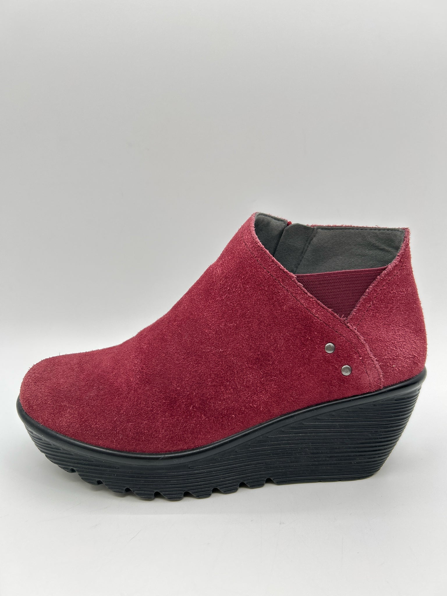 skechers Size 7.5 Burgundy Women Booties
