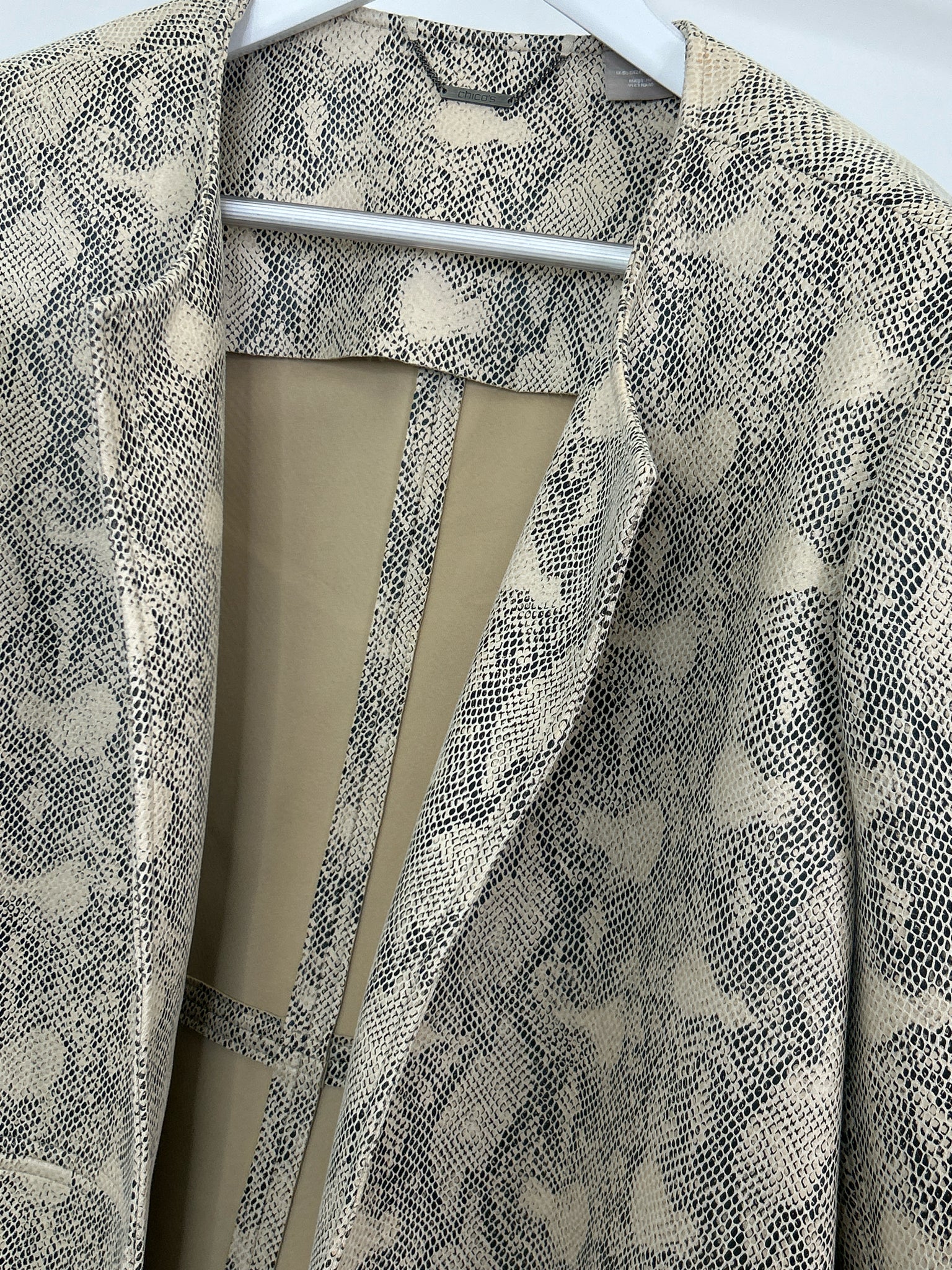 CHICO'S Size 20/22 BEIGE AND BLACK Women Jacket