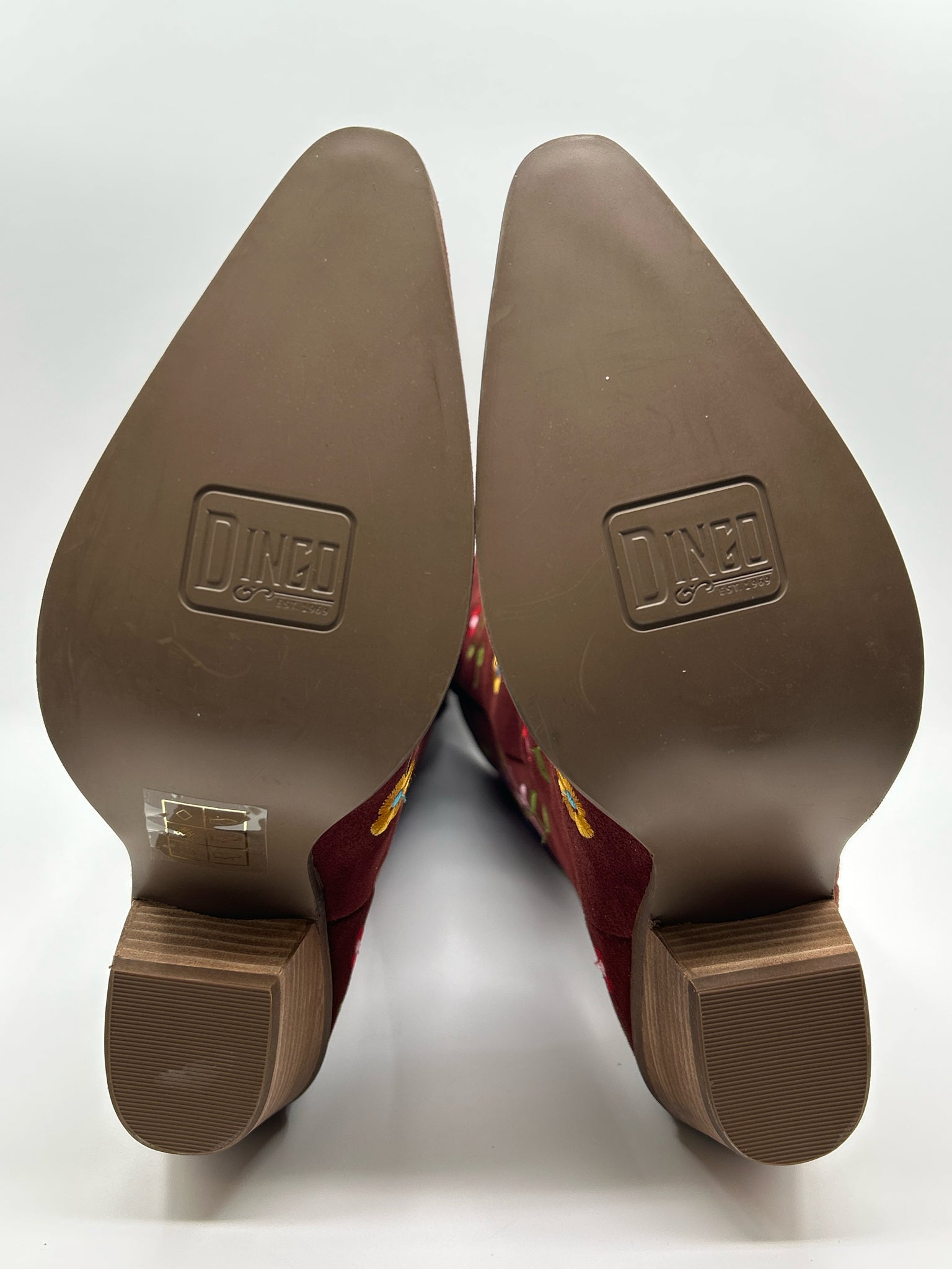 DINGO Size 7.5M Burgundy Women Boots