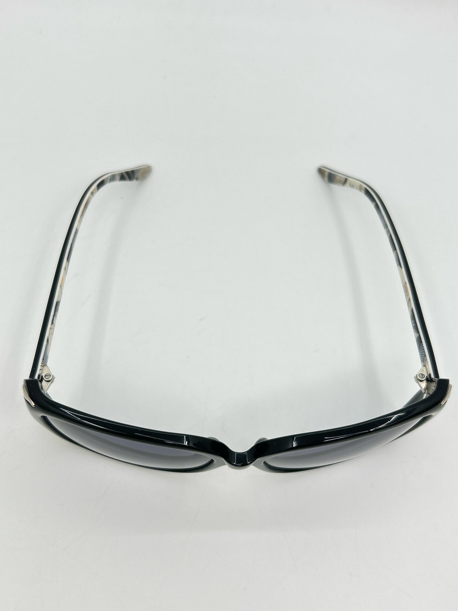 VERA BRADLEY Black Sunglasses