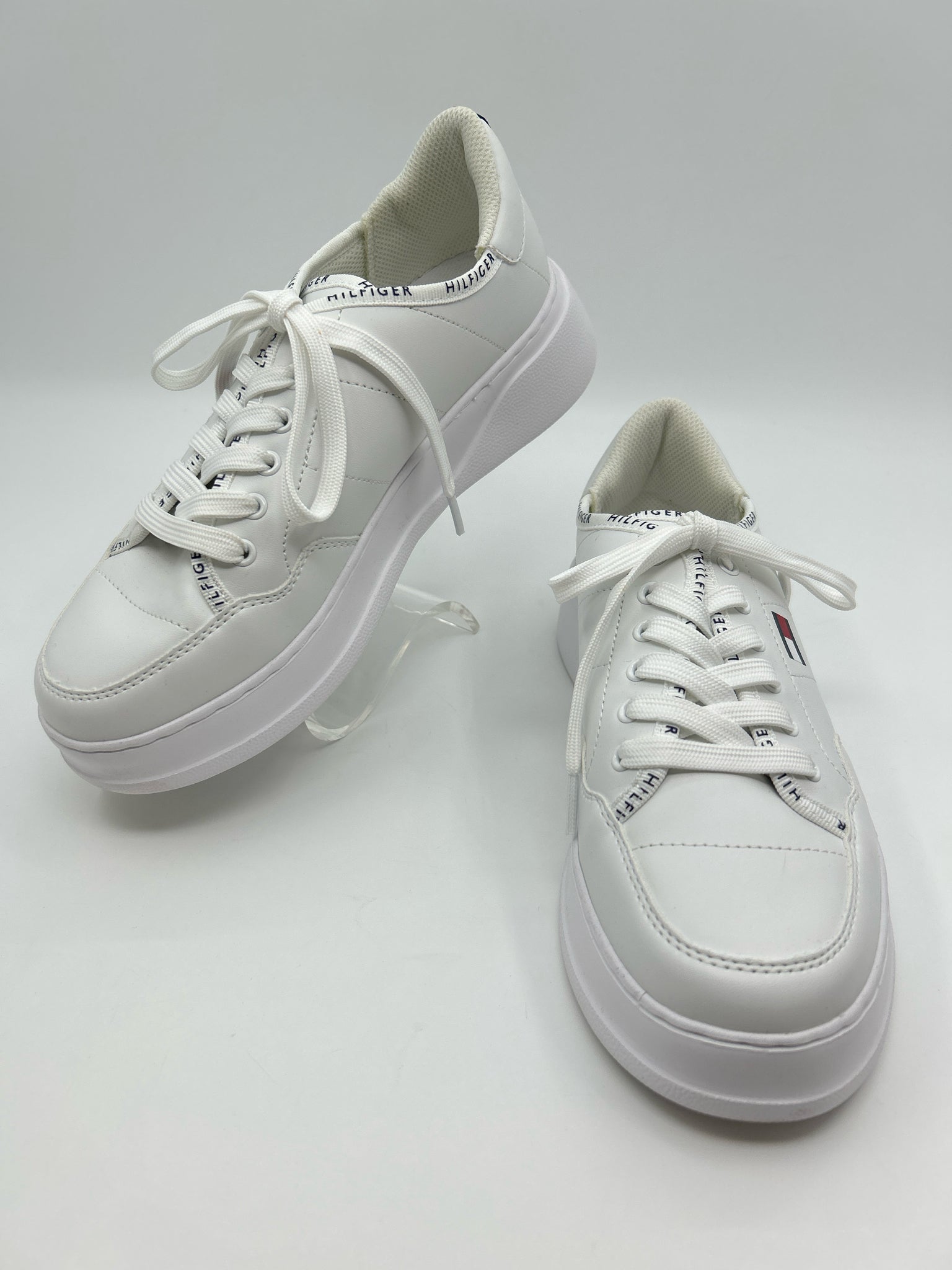 TOMMY HILFIGER Size 9M White Women Sneakers