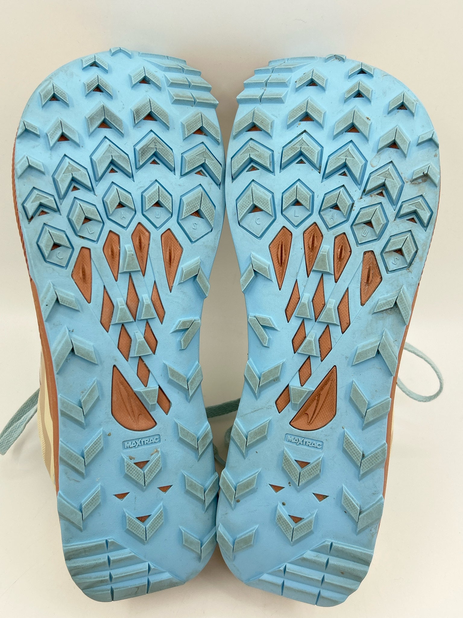 ALTRA Size 9.5W Cream and Blue Women Sneakers