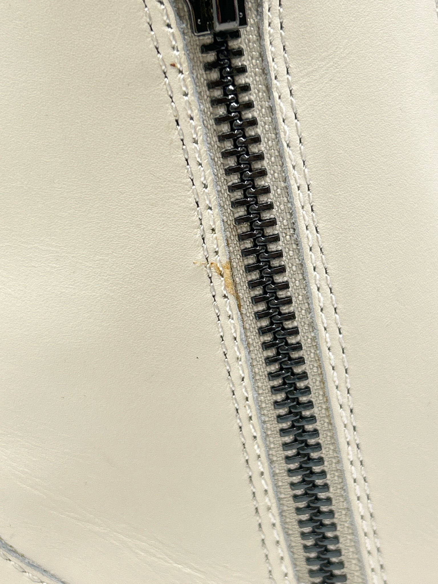 REBECCA MINKOFF Size 8.5M White Women Booties