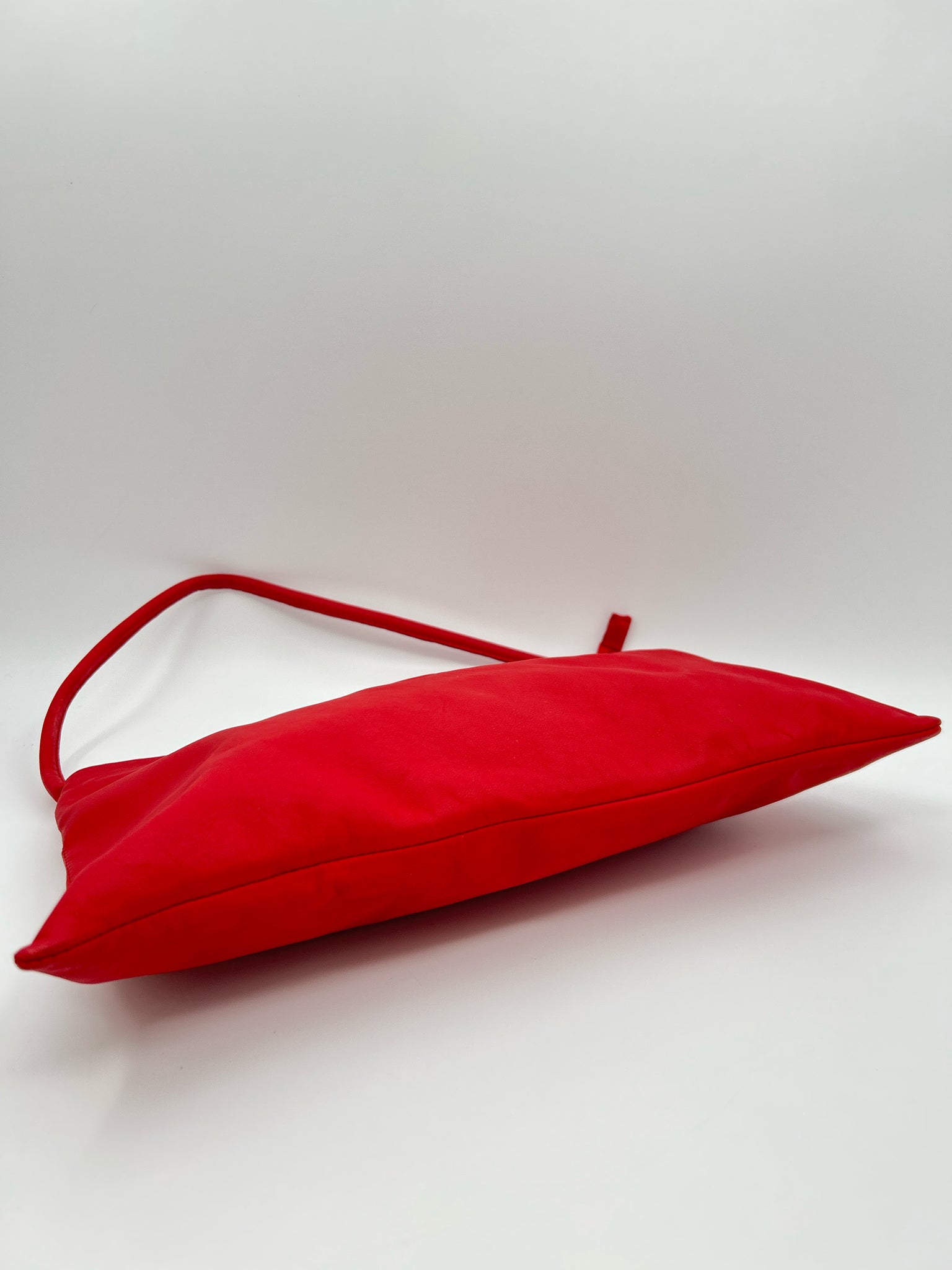 Cristina Leizzarrague Red Women Purse