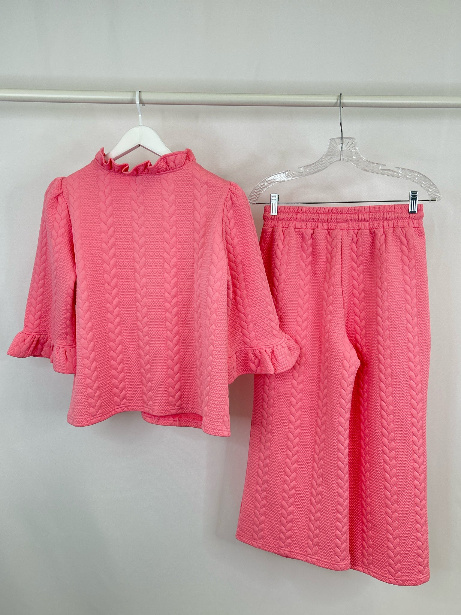 VEVERET Size S Pink Women 2-Piece w/pants