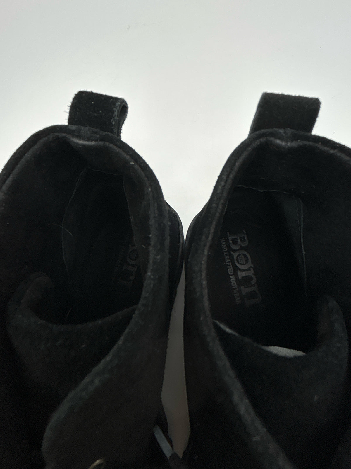 BORN Size 8.5M Black Women Booties