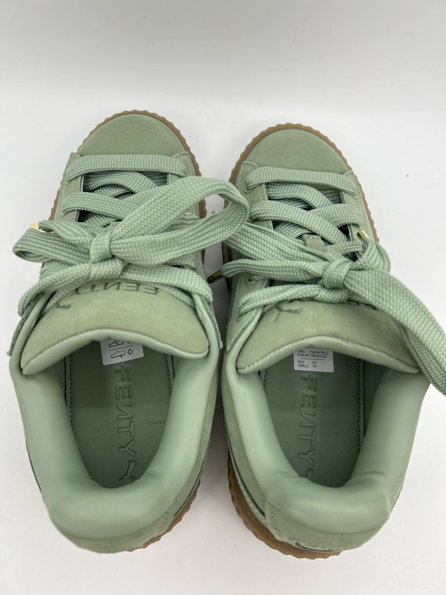PUMA Size 7 Green Women Sneakers