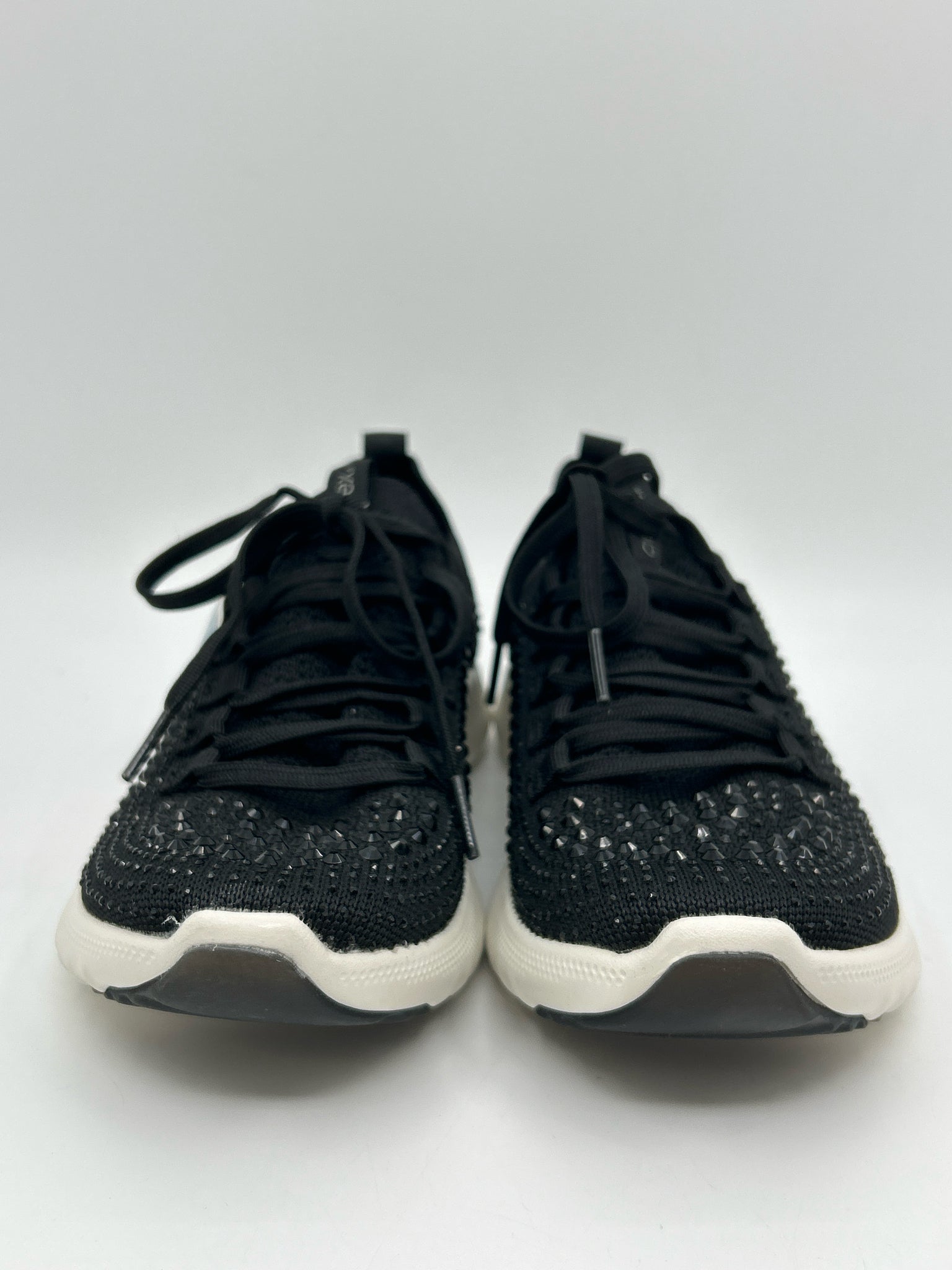 AETREX Size 7 Black Women Sneakers NIB