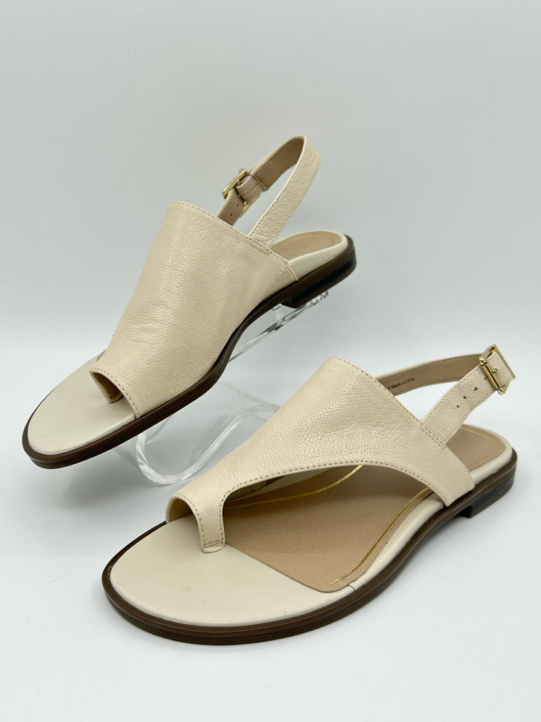 VIONIC Size 6M Cream and White Women's Sandal