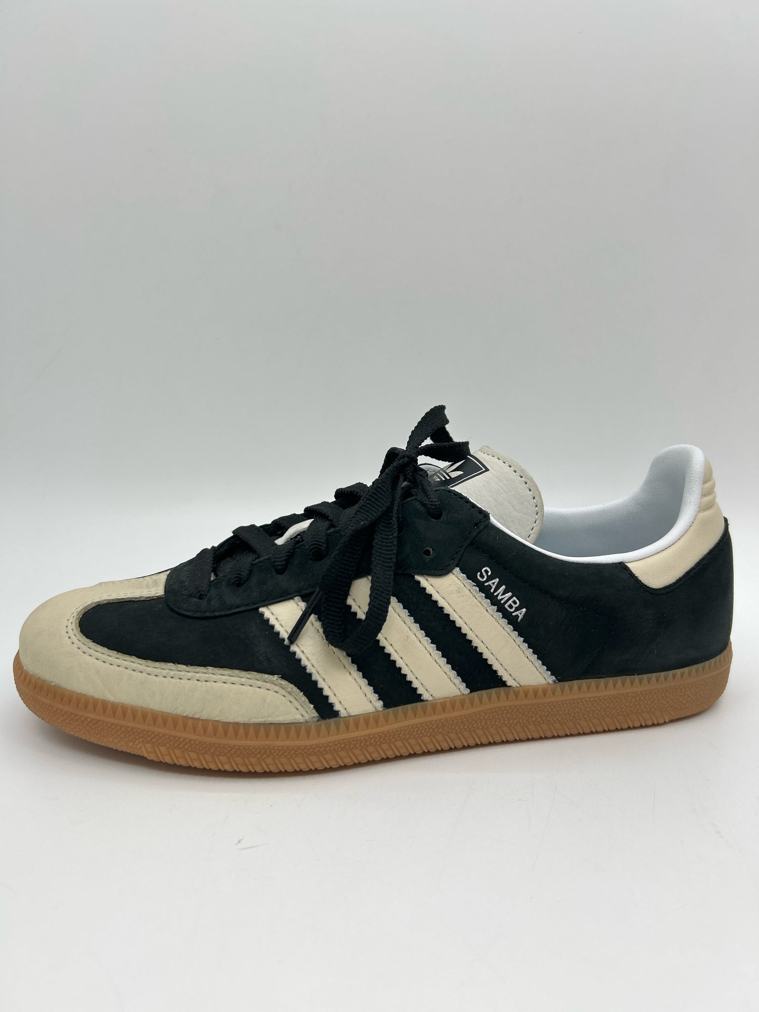 ADIDAS Size 8.5 Black & Cream Women Sneakers