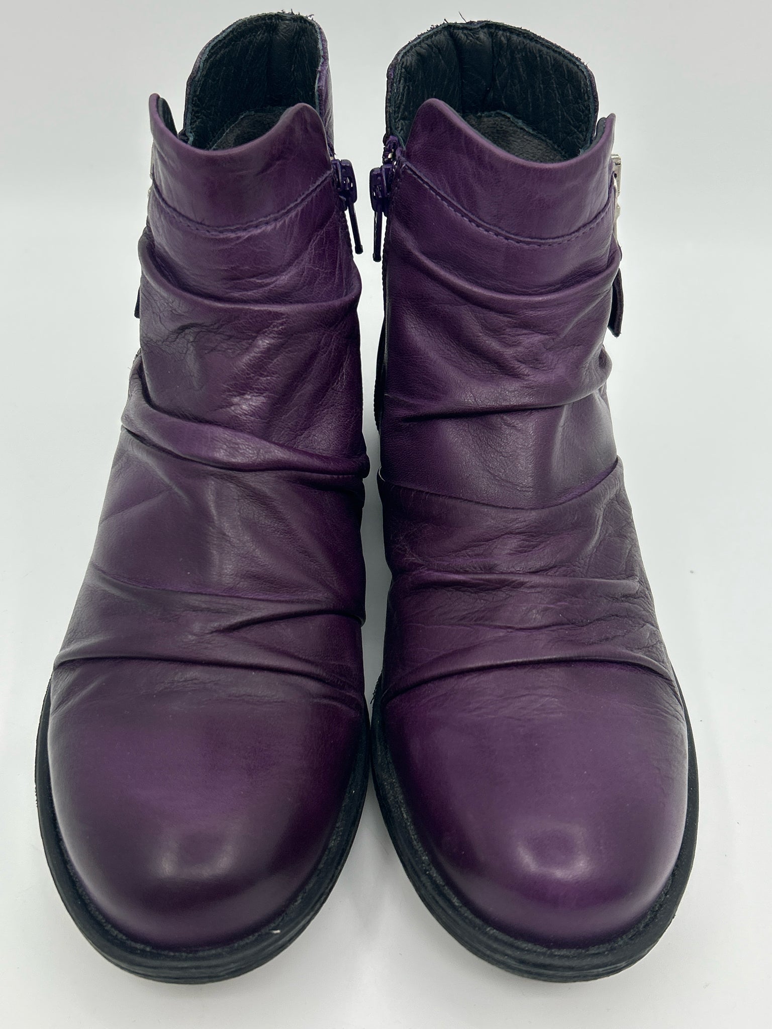 MIZ MOOZ Size 37 Purple Women Booties
