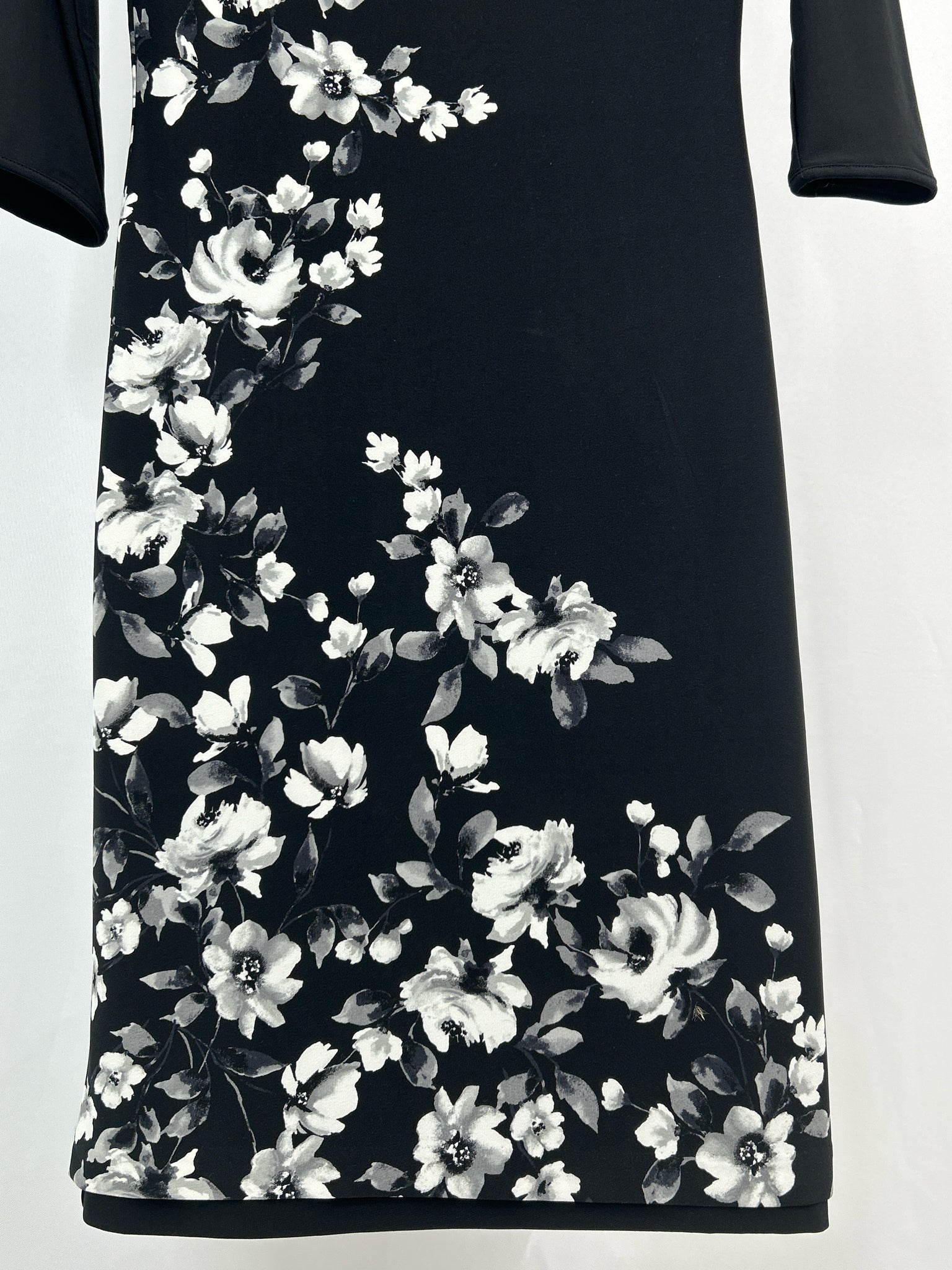 White House Black Market Size S Black Print Women Dress
