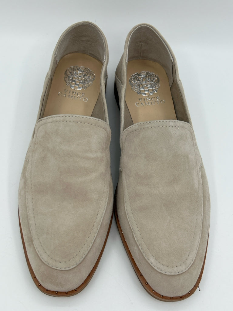 VINCE CAMUTO Women Size 8.5 Beige Loafer