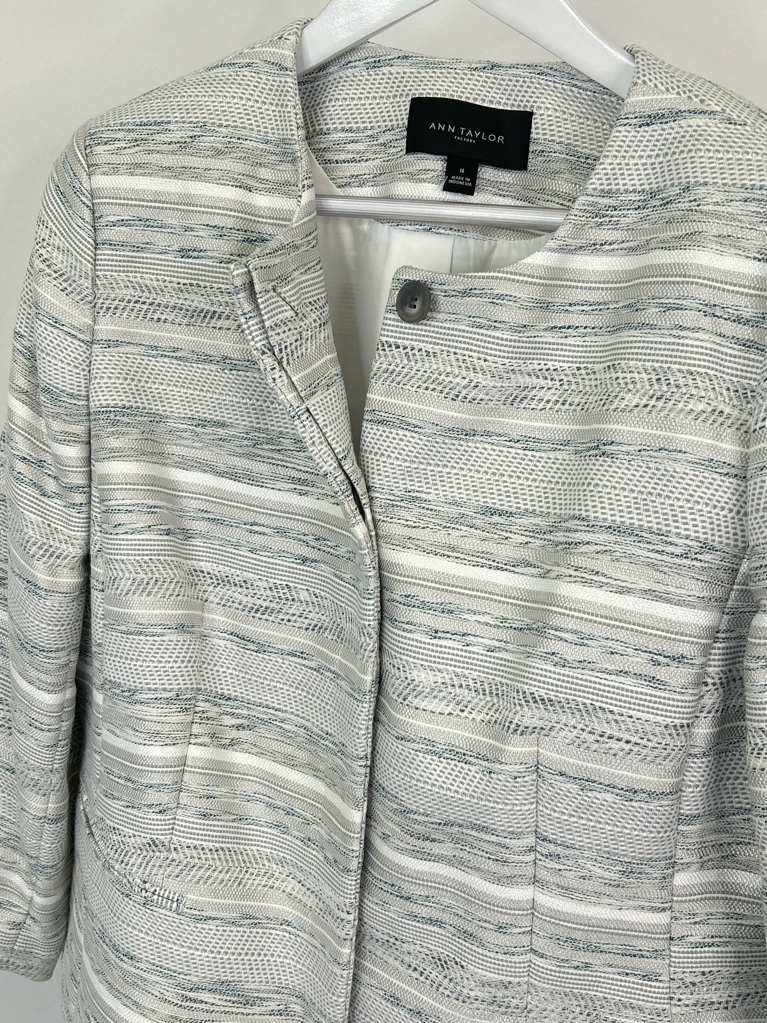 ANN TAYLOR FACTORY Size 16 Grey Women Blazer