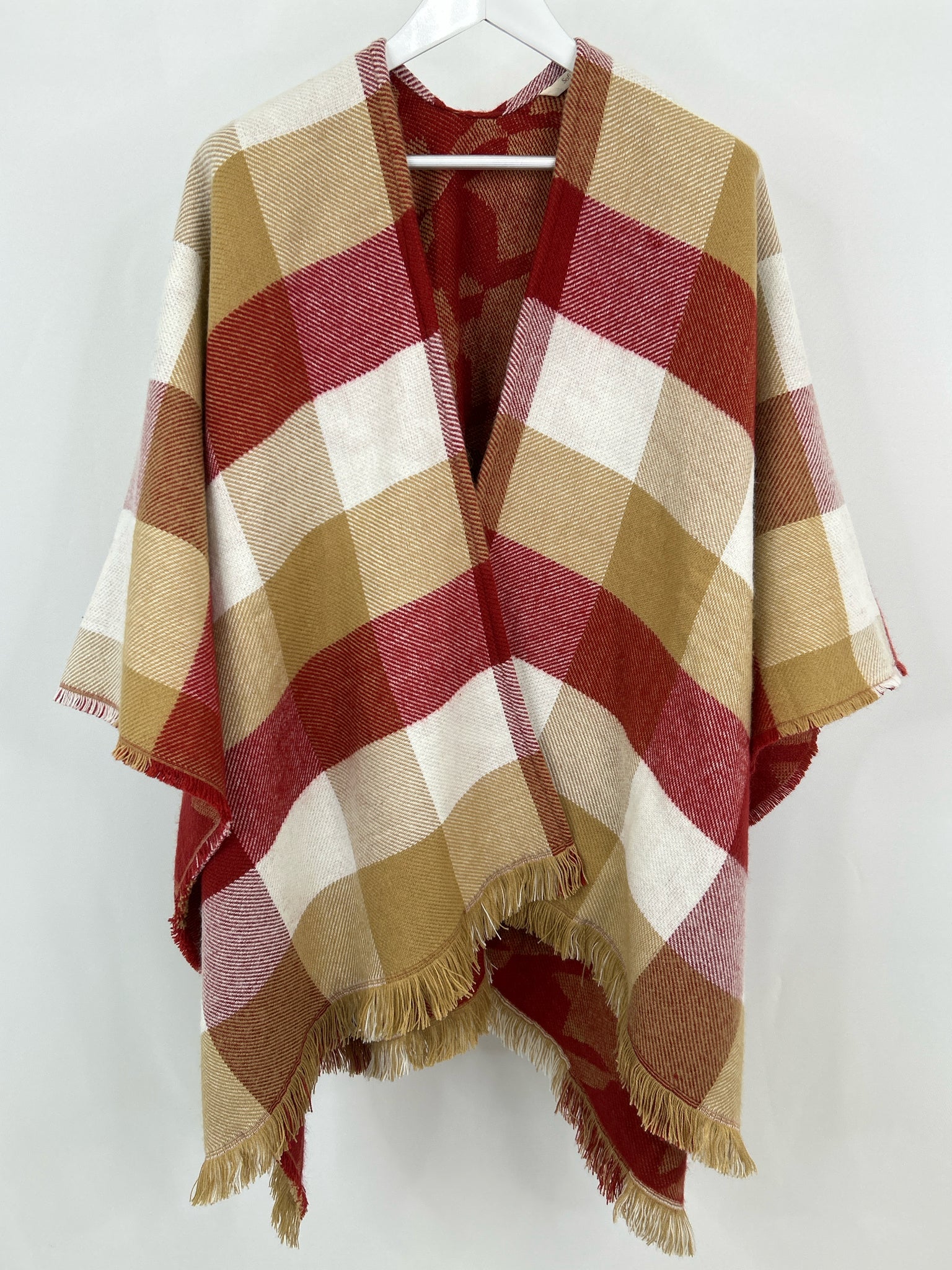 SOFT SURROUNDINGS One Size Red Plaid Women Wrap NWT