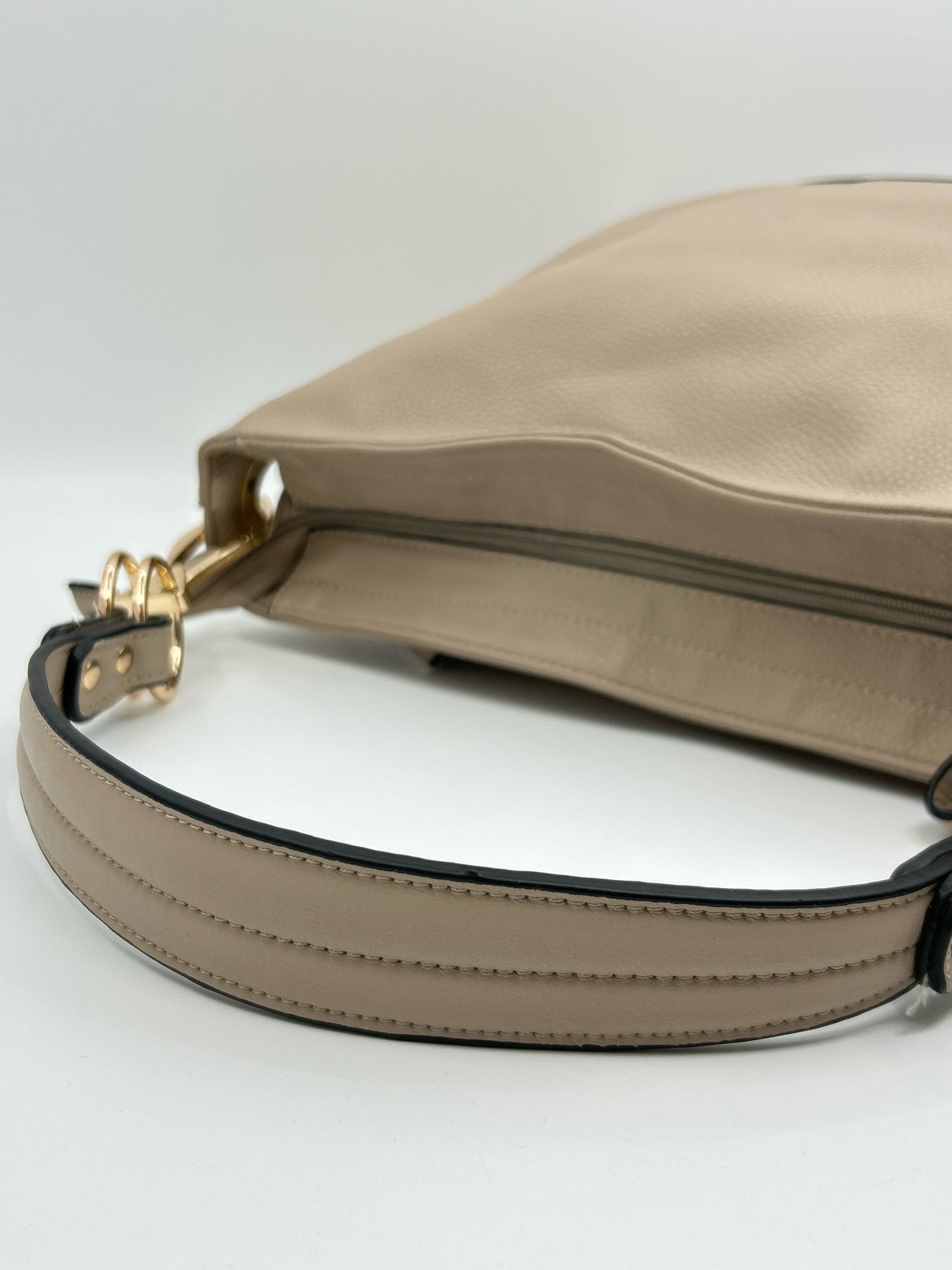MFK by MIA K NWT nude Women Purse