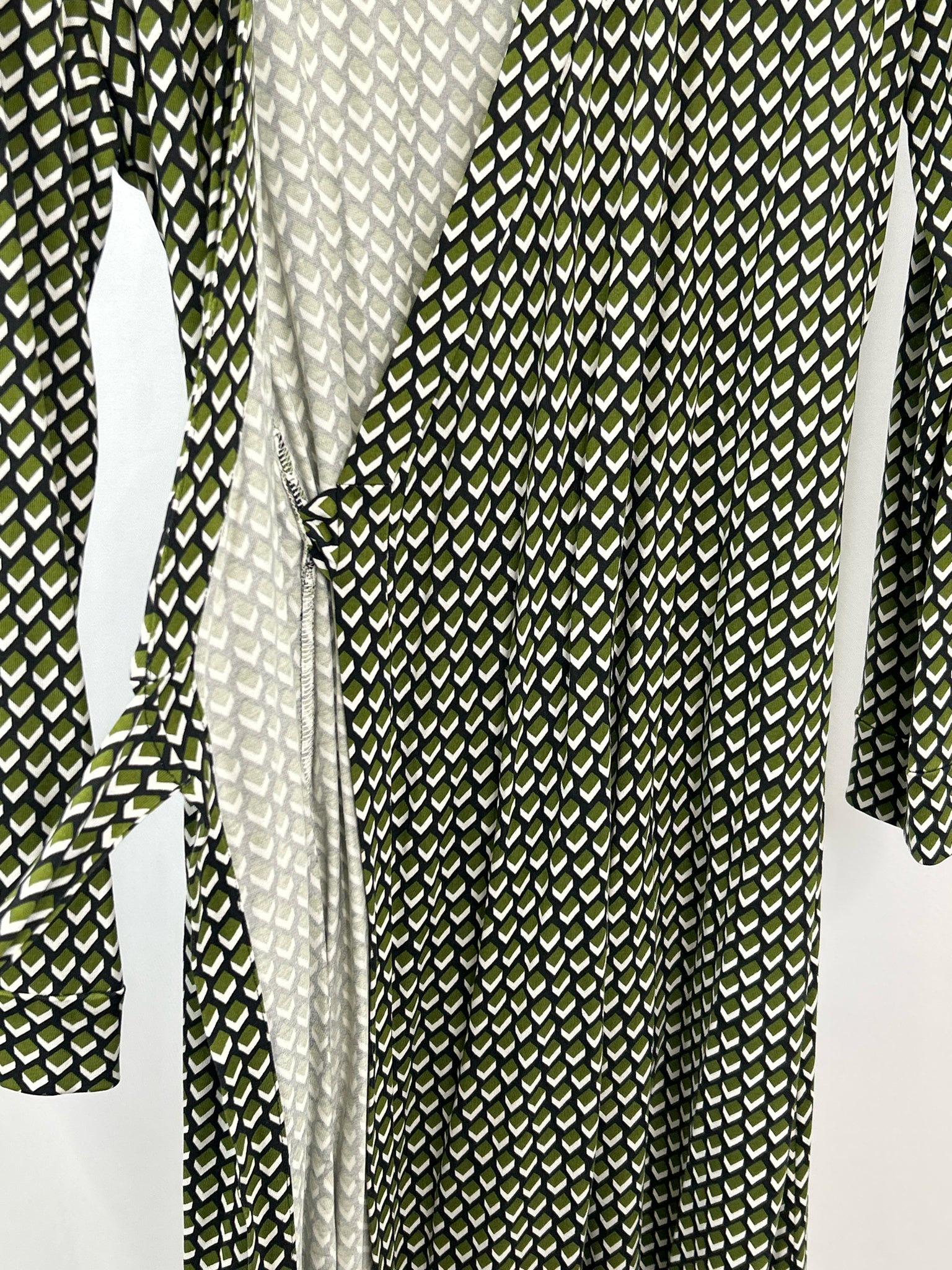 DIANE VON FURSTENBERG Size 14 Green Print Women Dress