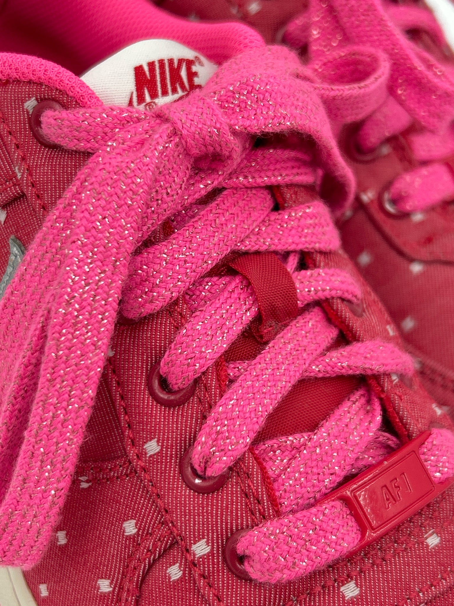 NIKE Size 7 Pink Women Sneakers