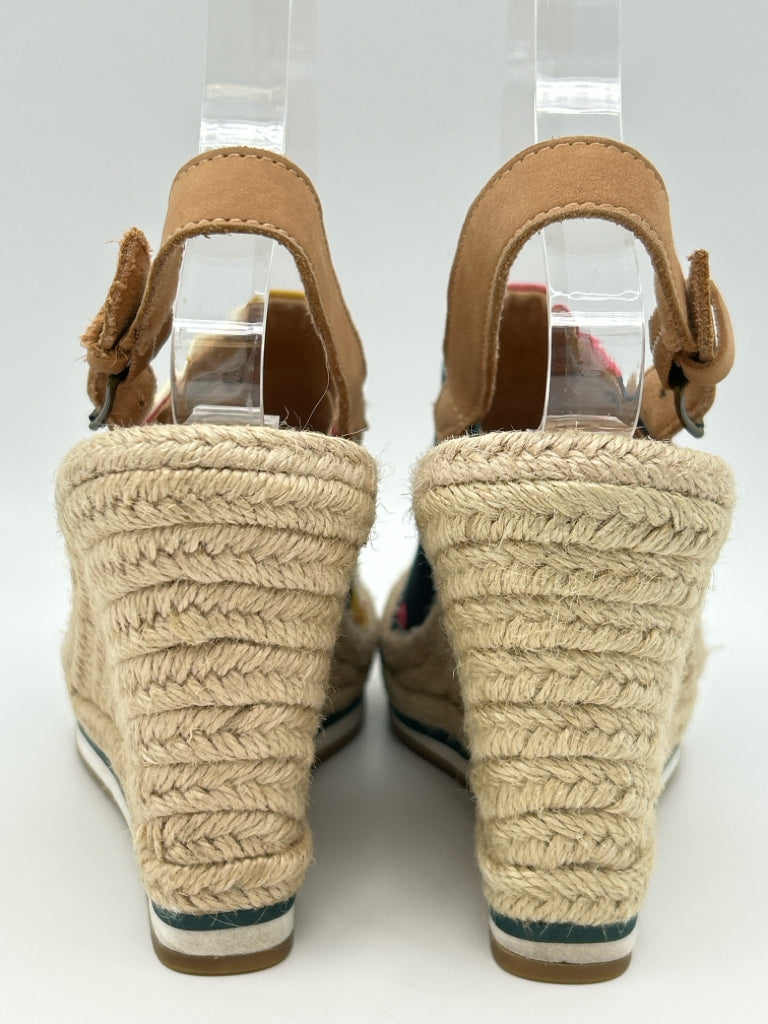 TOMS Size 6.5 Blue Print Women's Sandal
