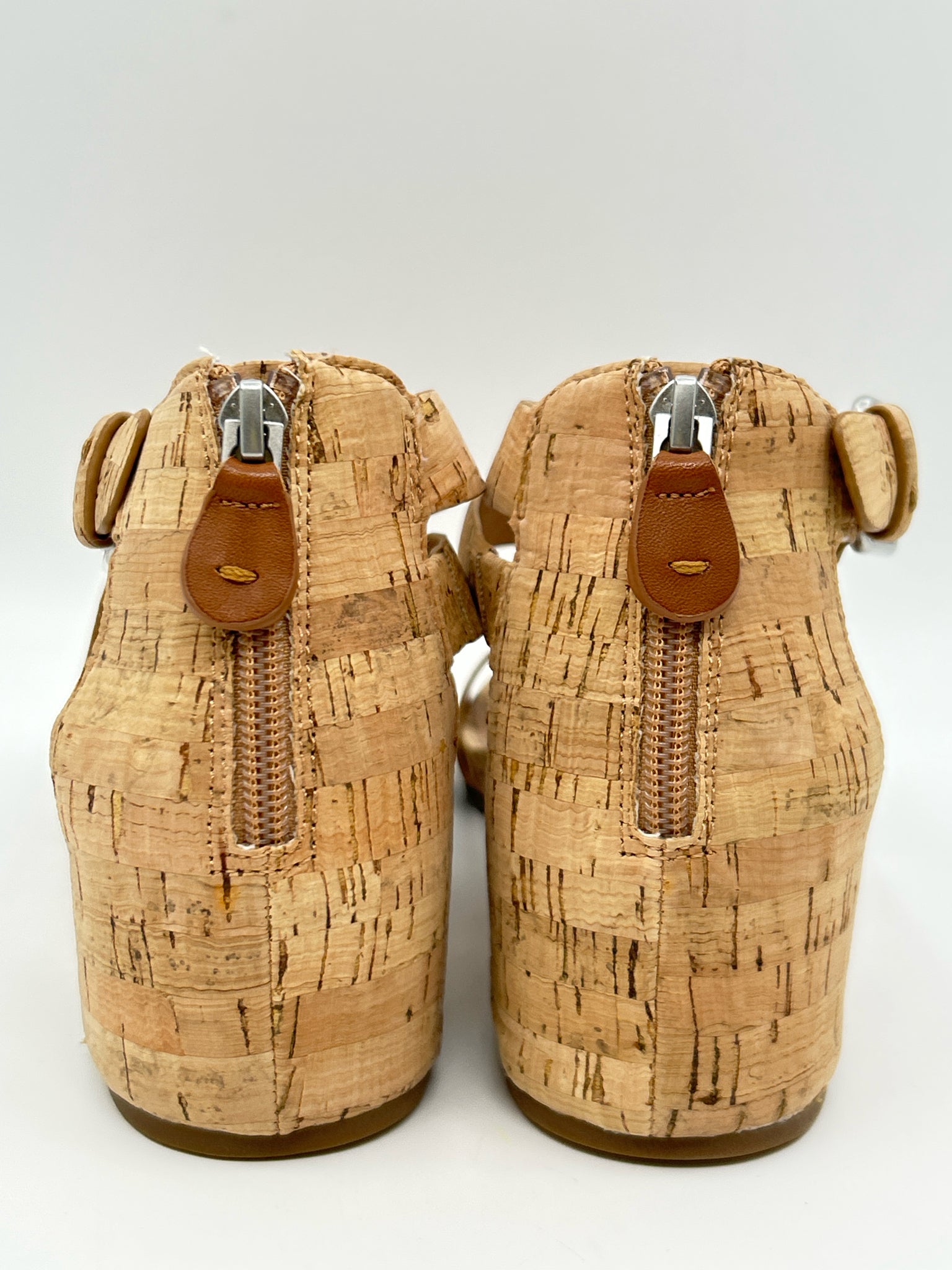 GENTLE SOULS NWOB Size 10M Cork Women Sandal