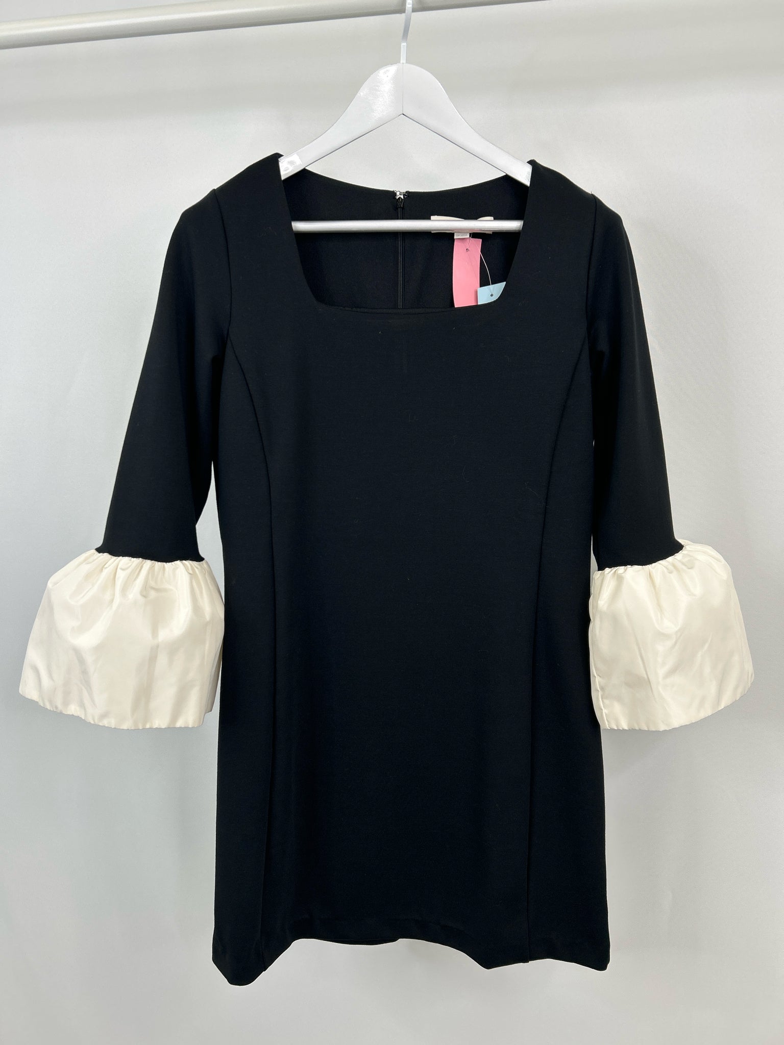 LOFT Size 12P Black and White Women Dress