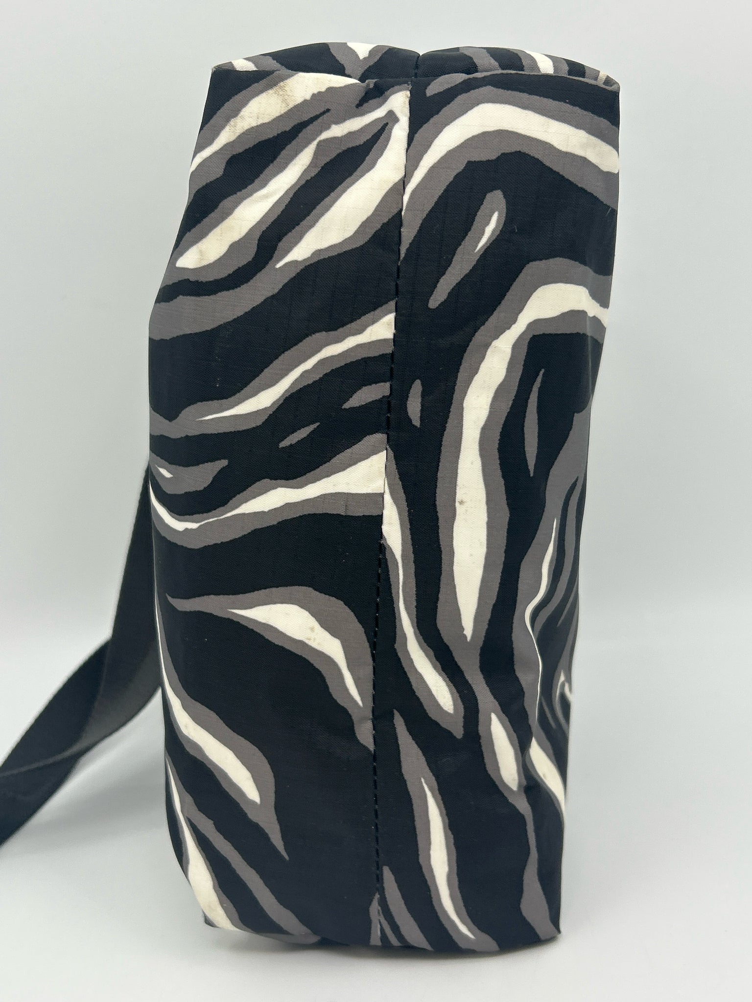 BRIGHTON Black and White Women Purse