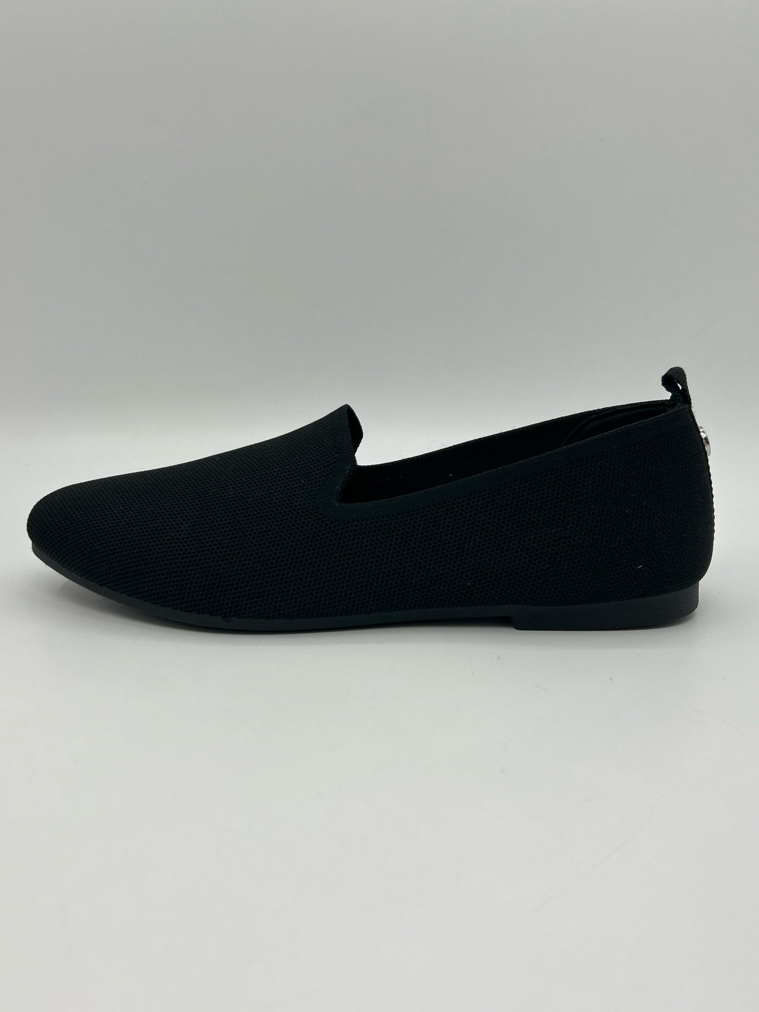 STEVE MADDEN Size 10M Black Women Flats