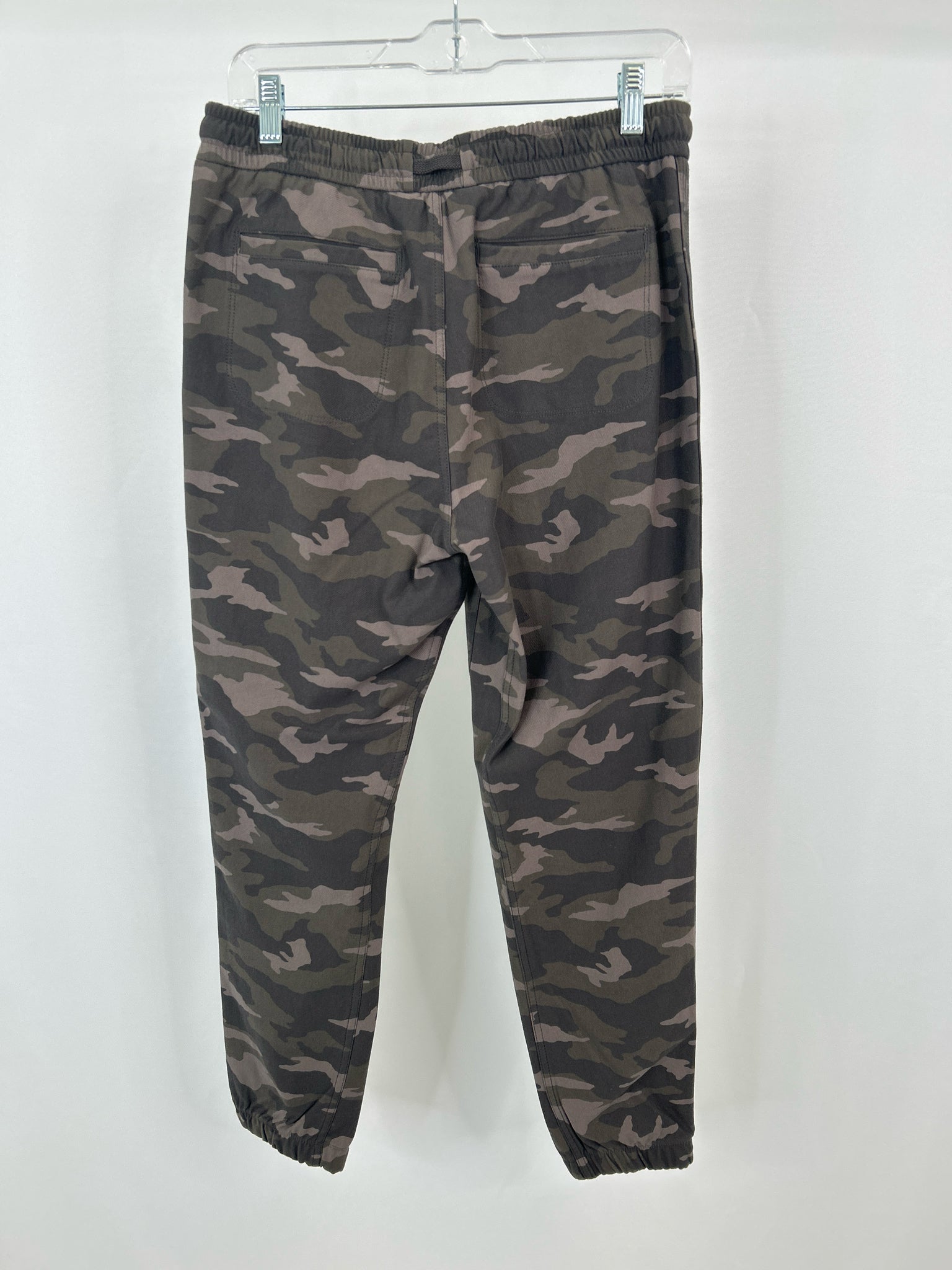 ATHLETA NWT Size 8 CAMO Women Pants