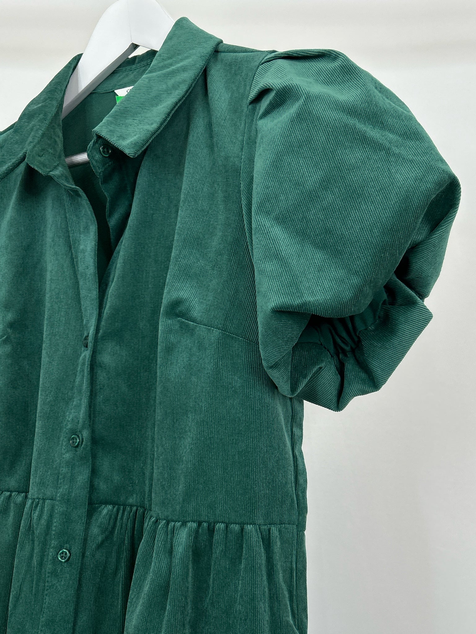 CROWN & IVY Size M Green Women Dress